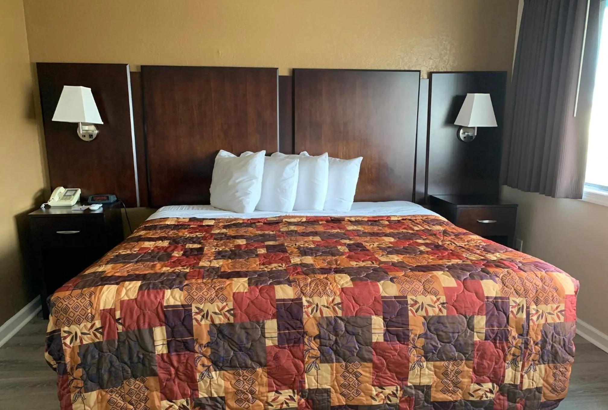 Bed in Sea Horse Inn and Cottages