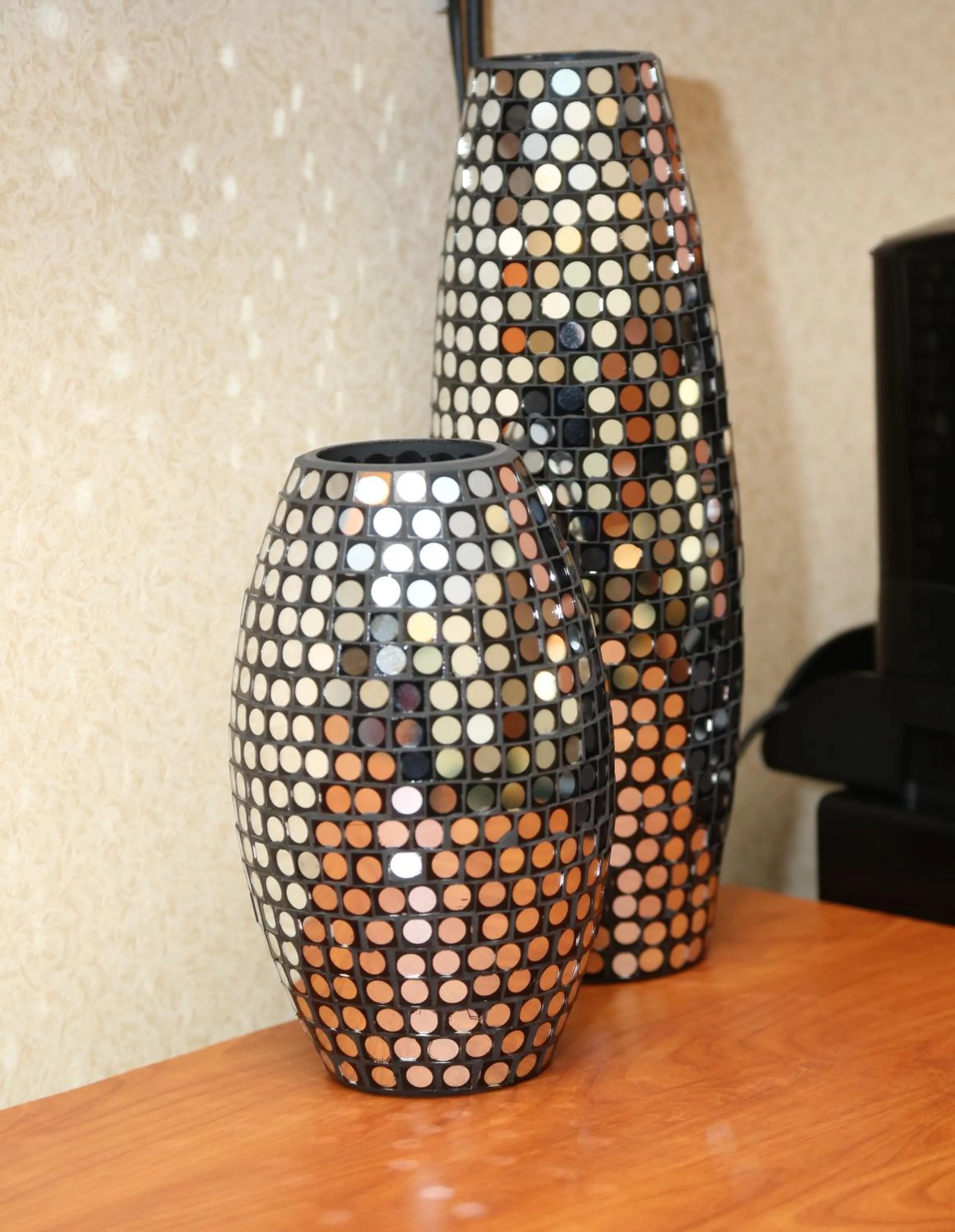 Decorative detail in JFK Inn