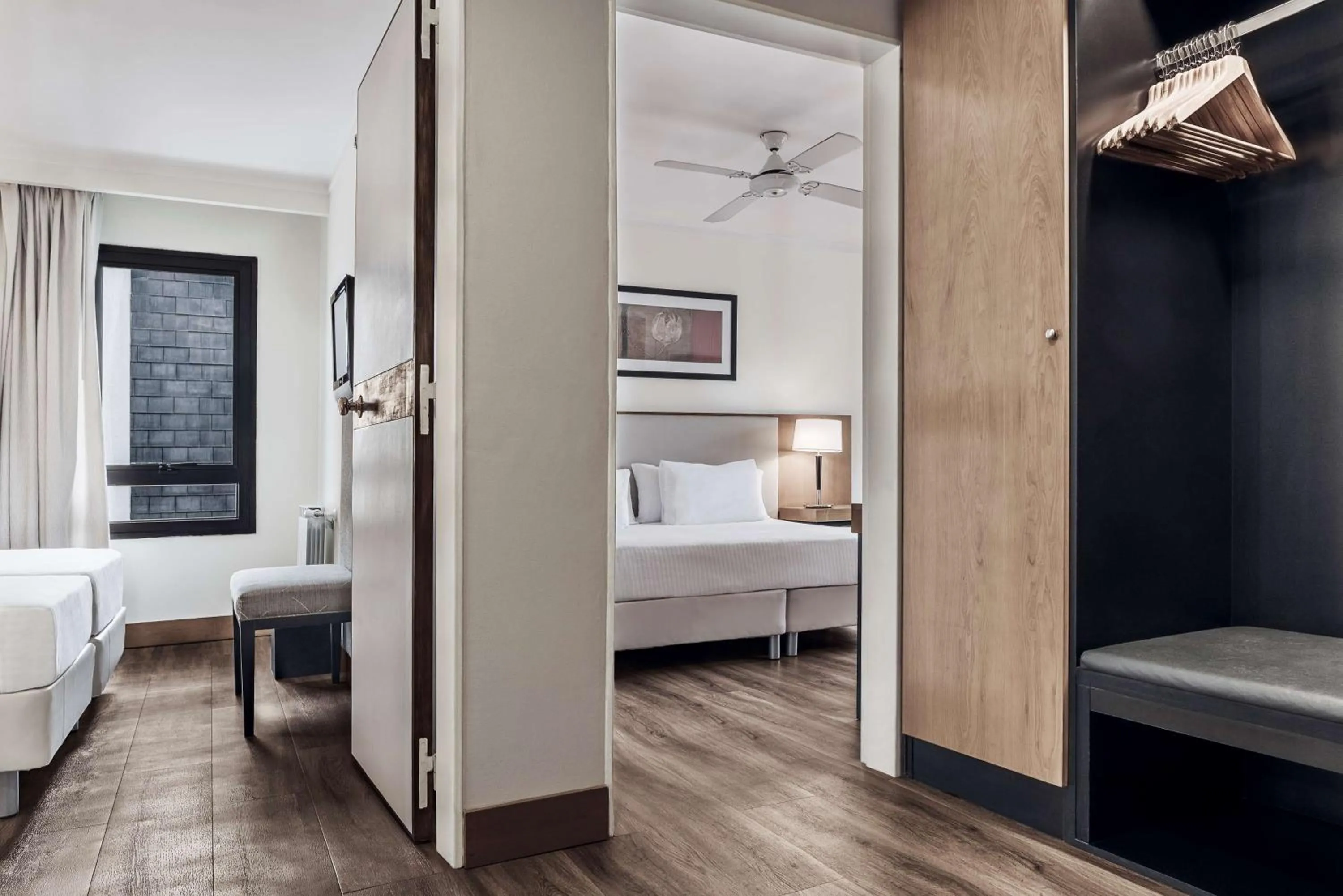 Photo of the whole room, Bed in NH Bariloche Edelweiss