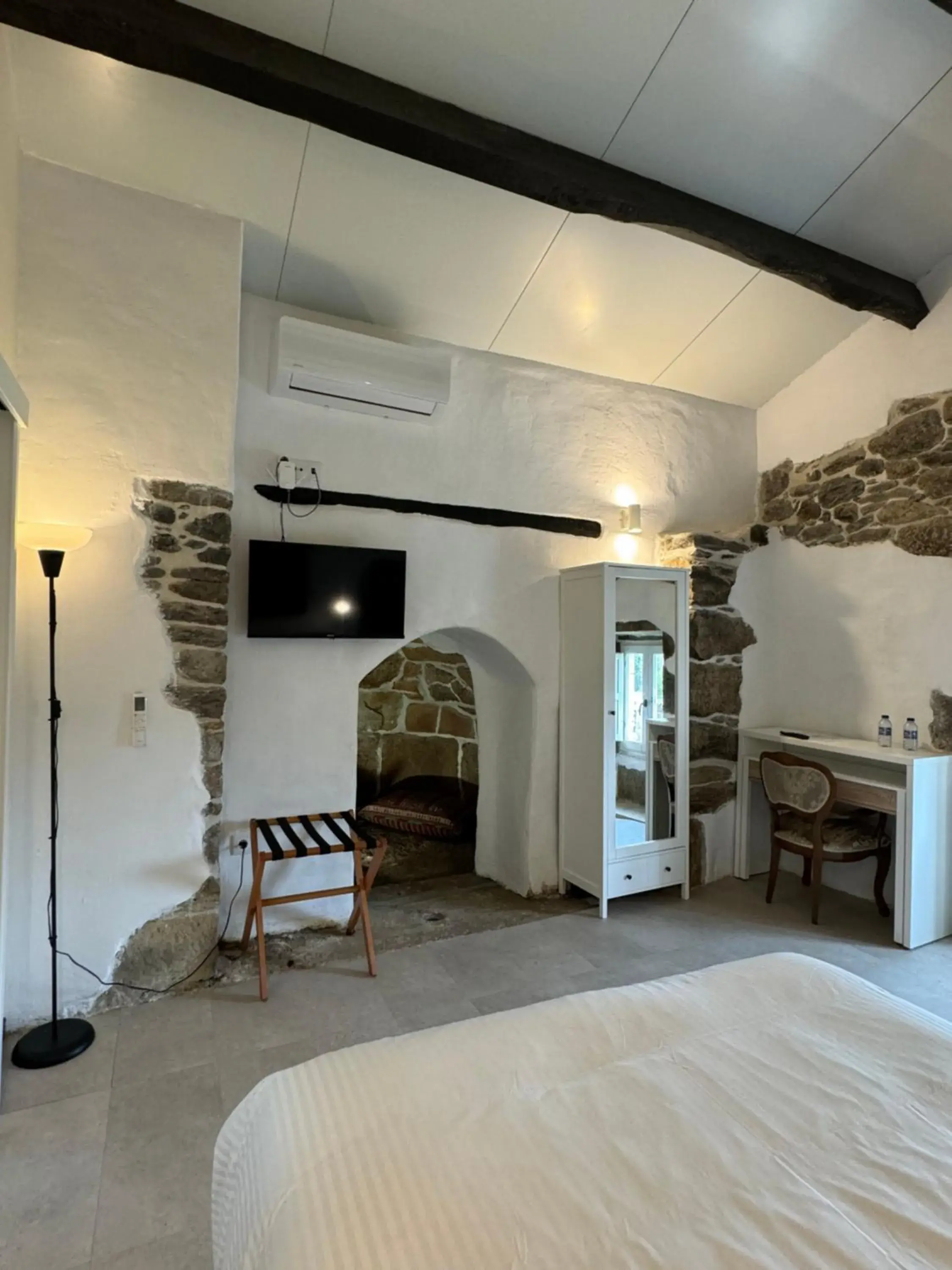 Deluxe Double Room - single occupancy in Pazo de Laia Deluxe Double Room - single occupancy in Pazo de Laia
