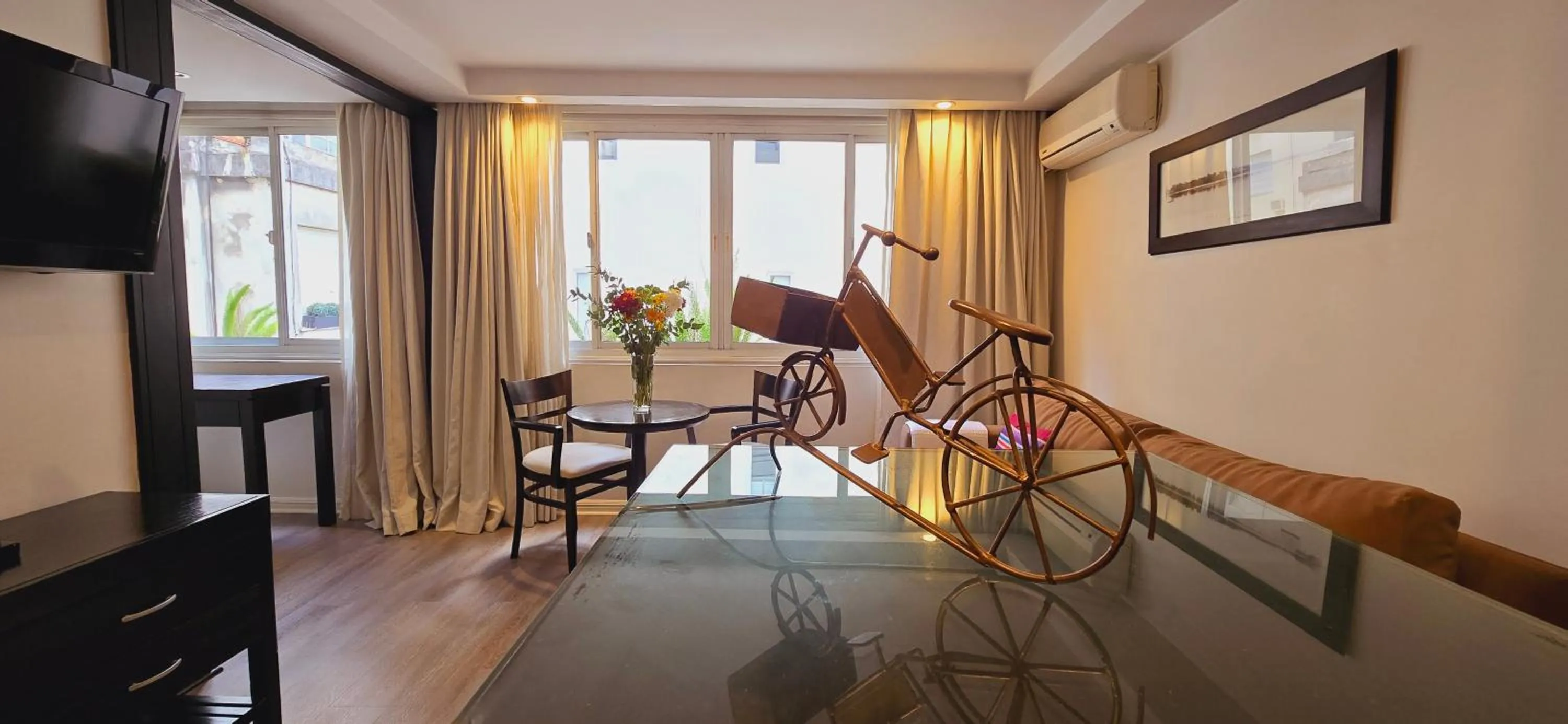 TV and multimedia in Ulises Recoleta Suites