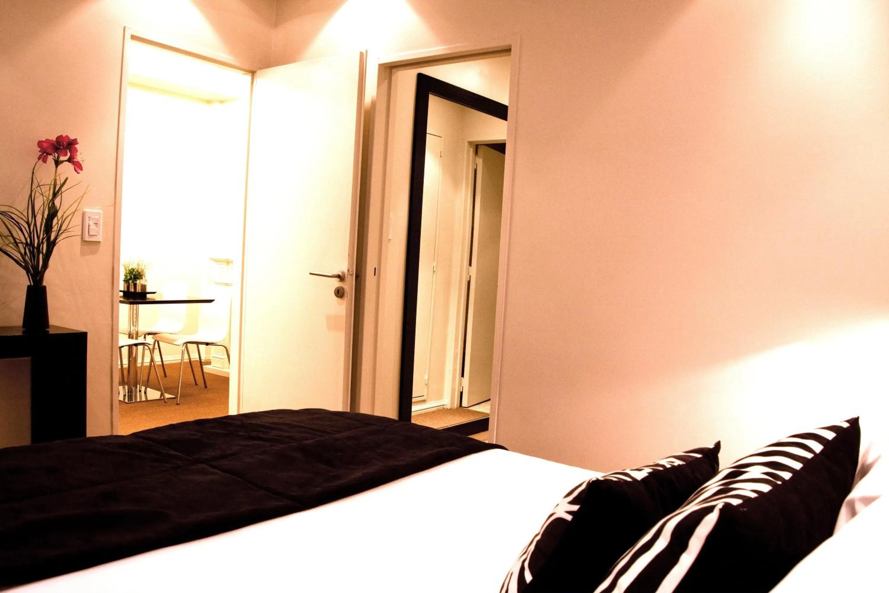 Bedroom, Bed in Ulises Recoleta Suites