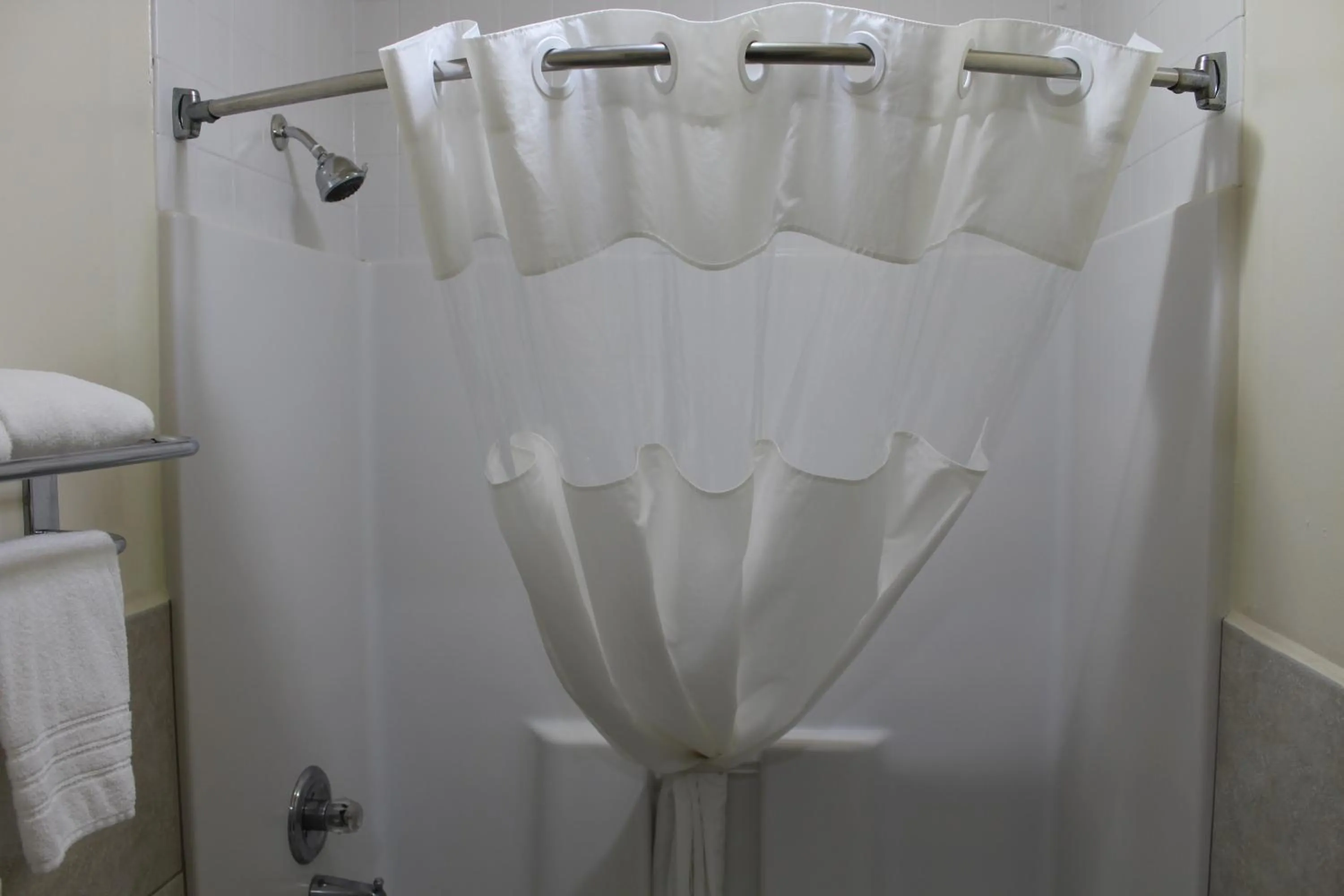 Shower in Travelodge by Wyndham Florida City/Homestead/Everglades