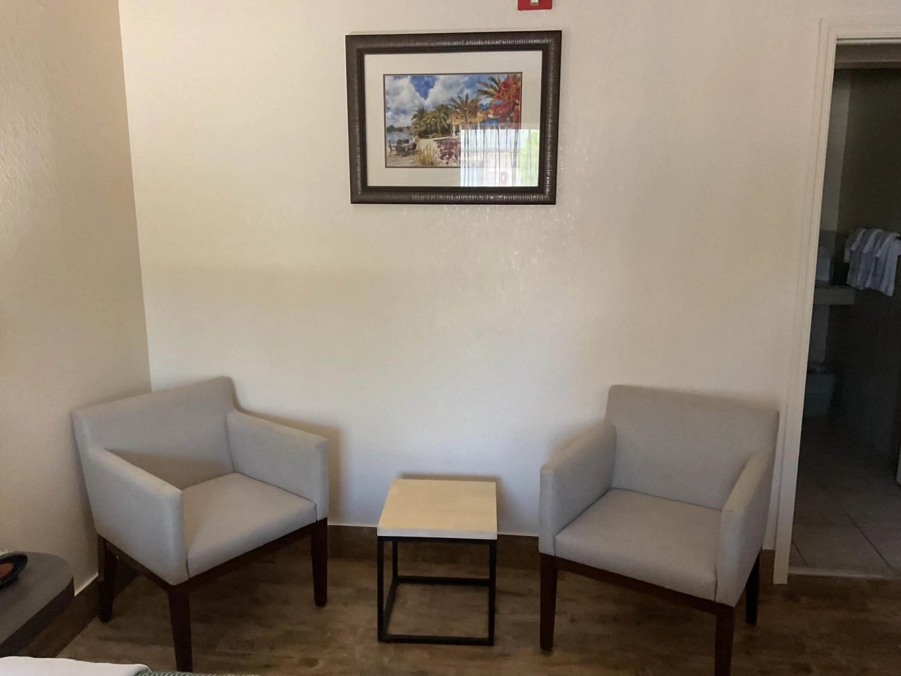 Seating area in Travelodge by Wyndham Florida City/Homestead/Everglades