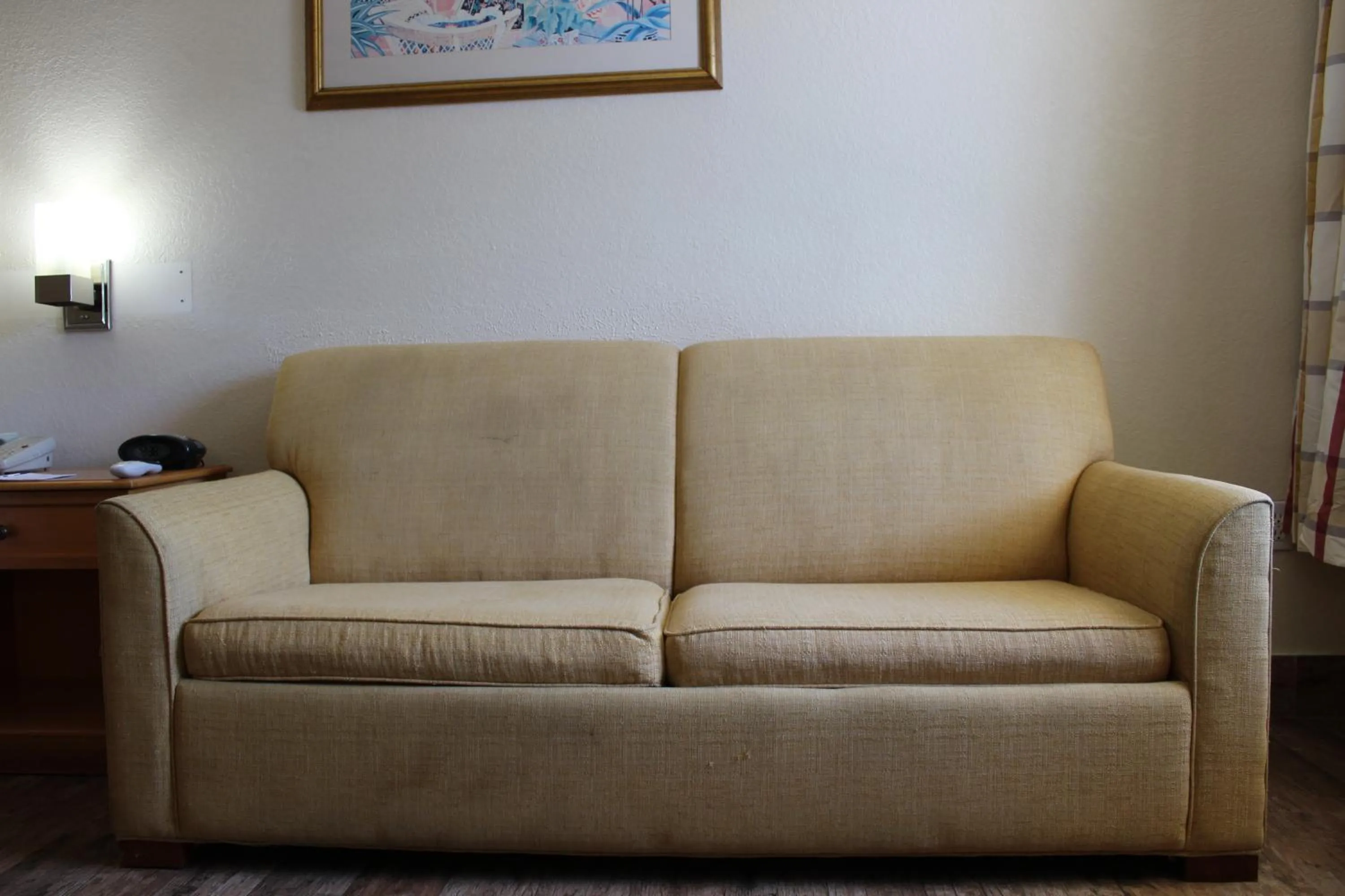 Seating area in Travelodge by Wyndham Florida City/Homestead/Everglades