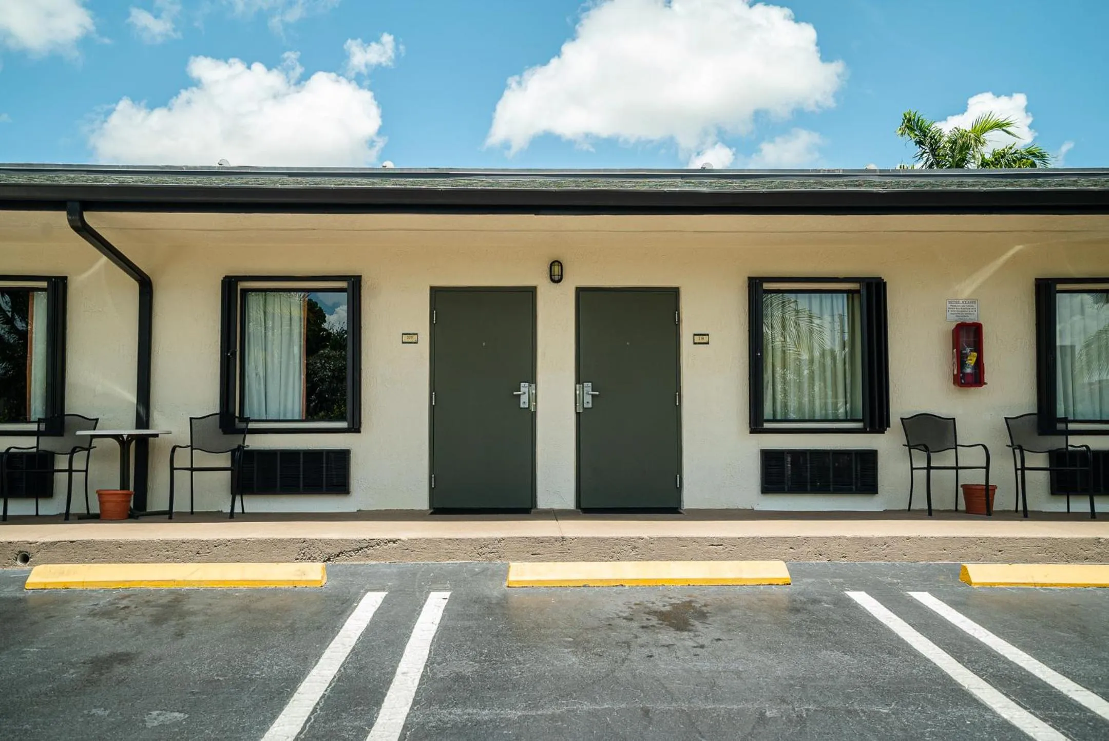 Property building in Travelodge by Wyndham Florida City/Homestead/Everglades