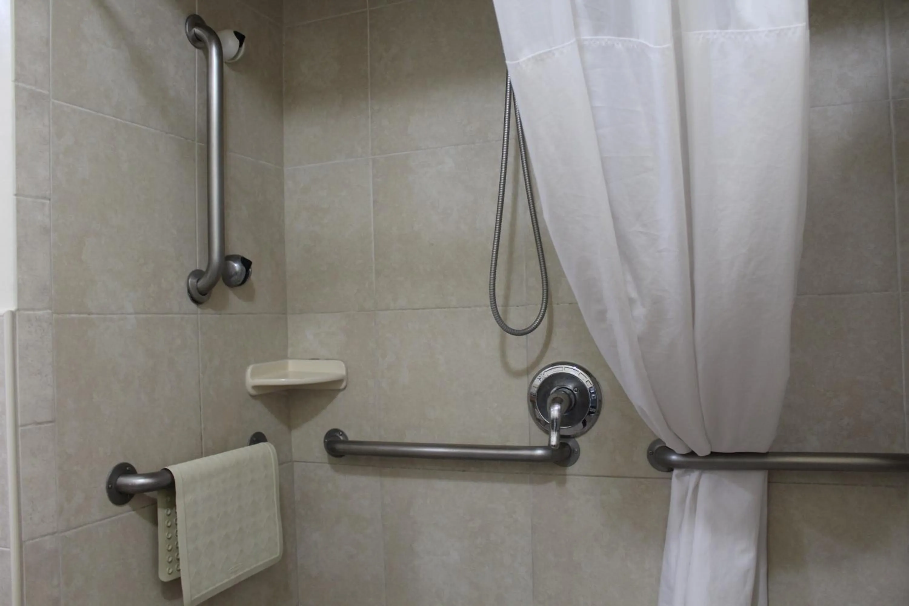 Shower in Travelodge by Wyndham Florida City/Homestead/Everglades
