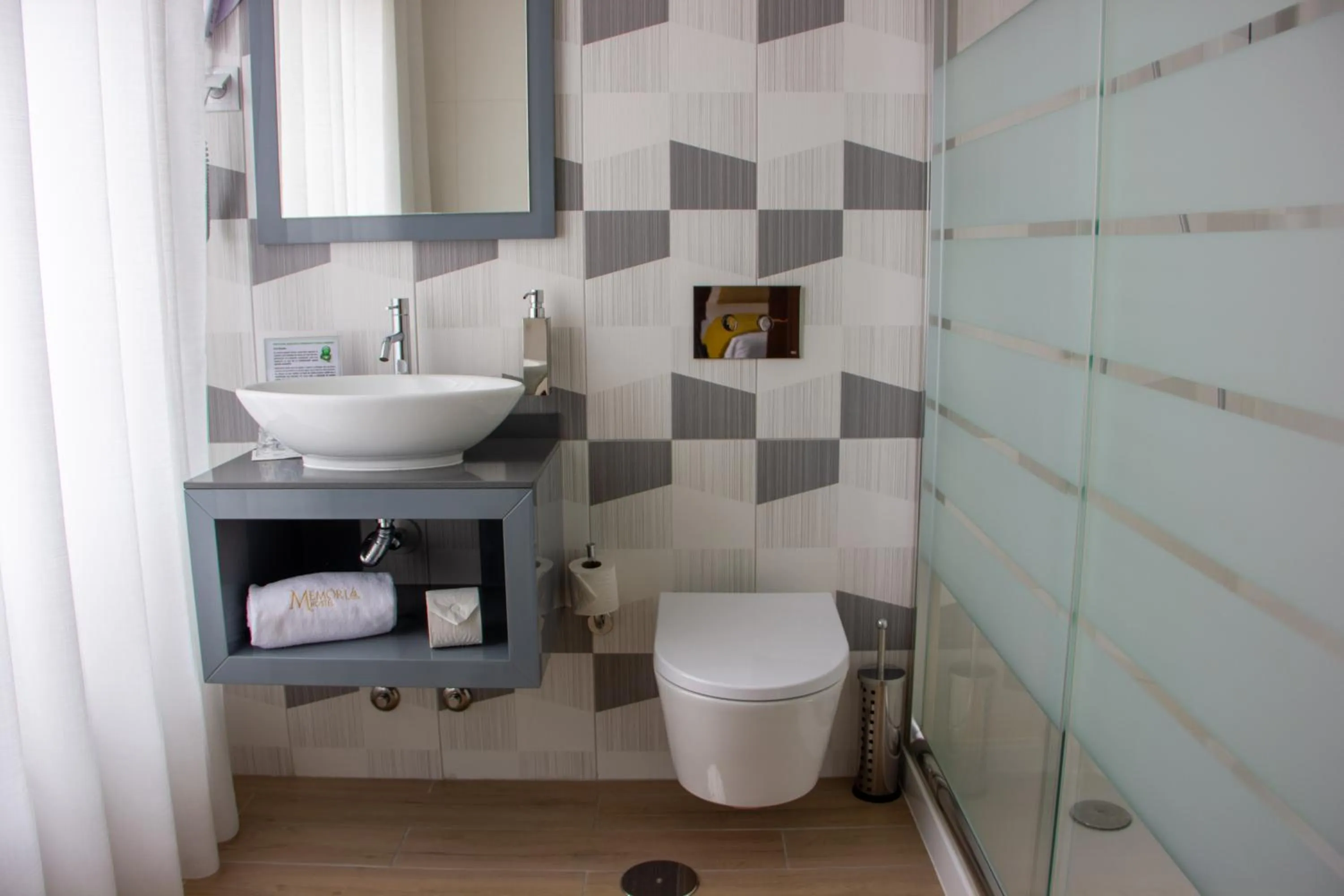 Toilet in Memória Charming House