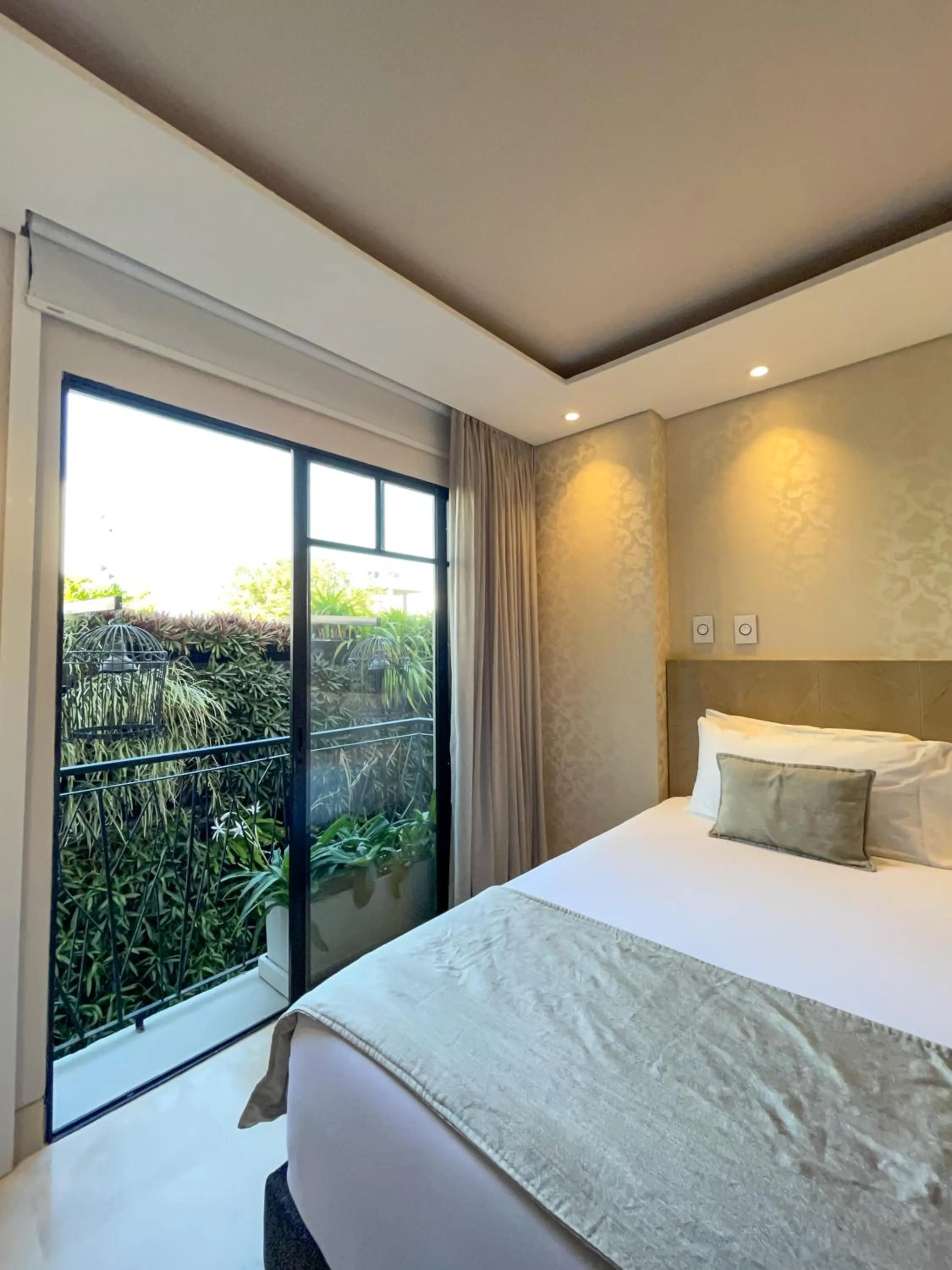 View (from property/room), Bed in Alko Hotel Cotona