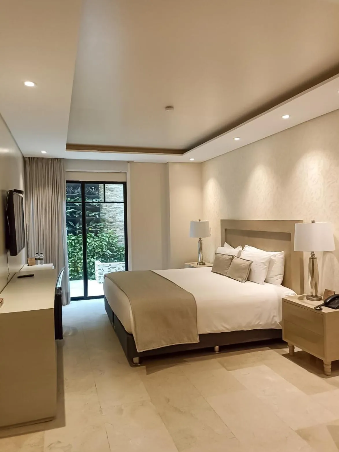 Bed in Alko Hotel Cotona