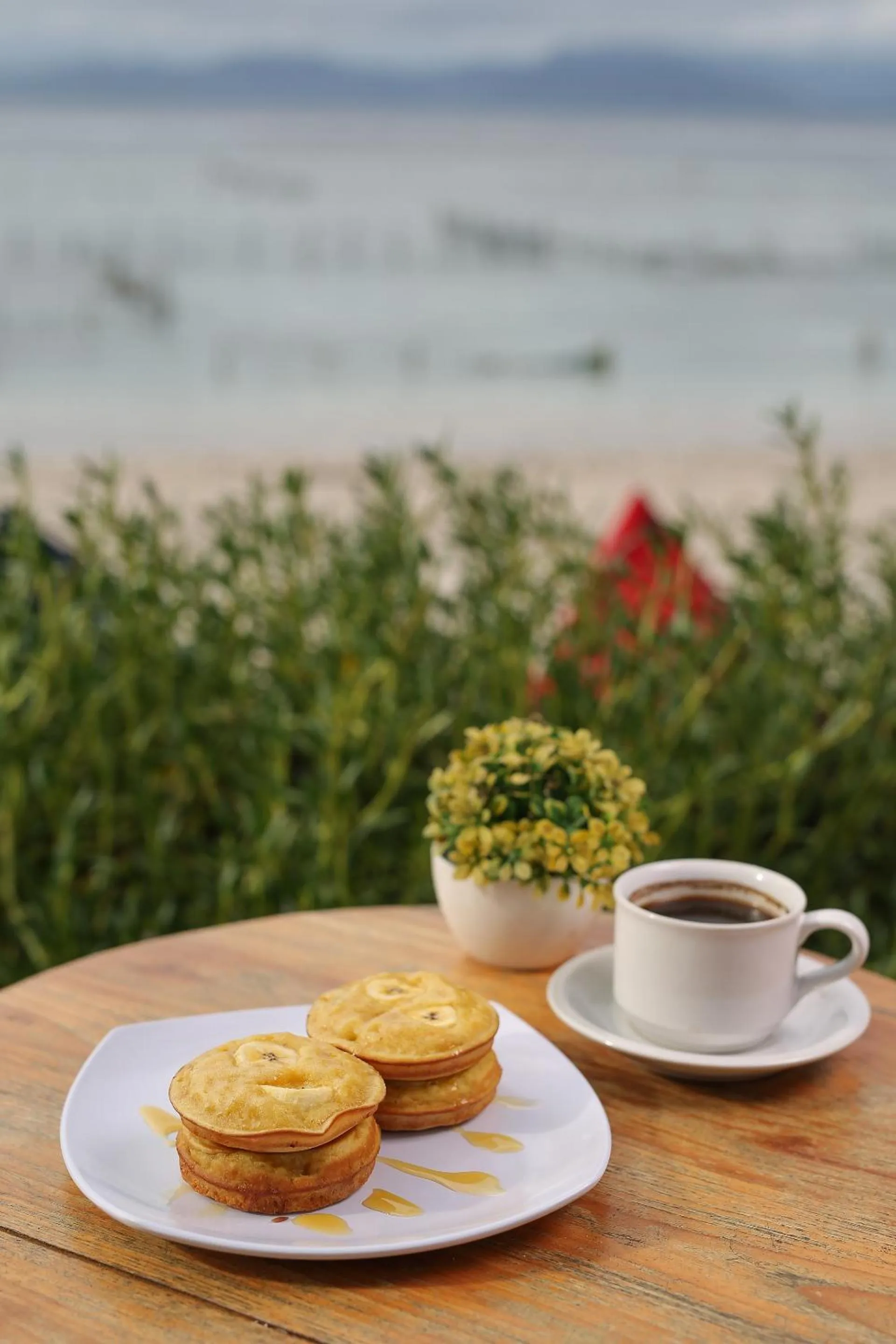 Continental breakfast in Santen Beach Bungalows