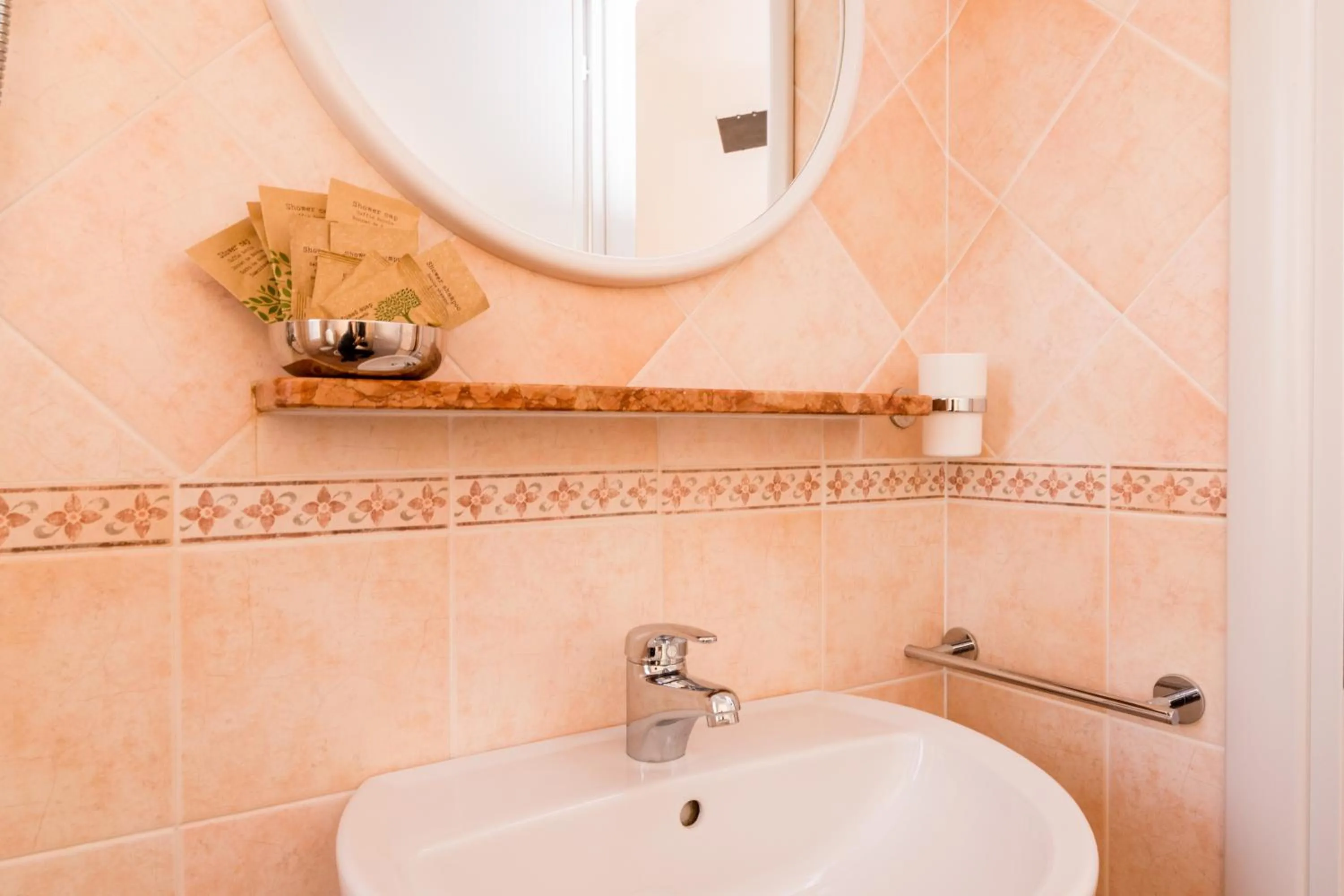 Toilet in Hotel Lydia