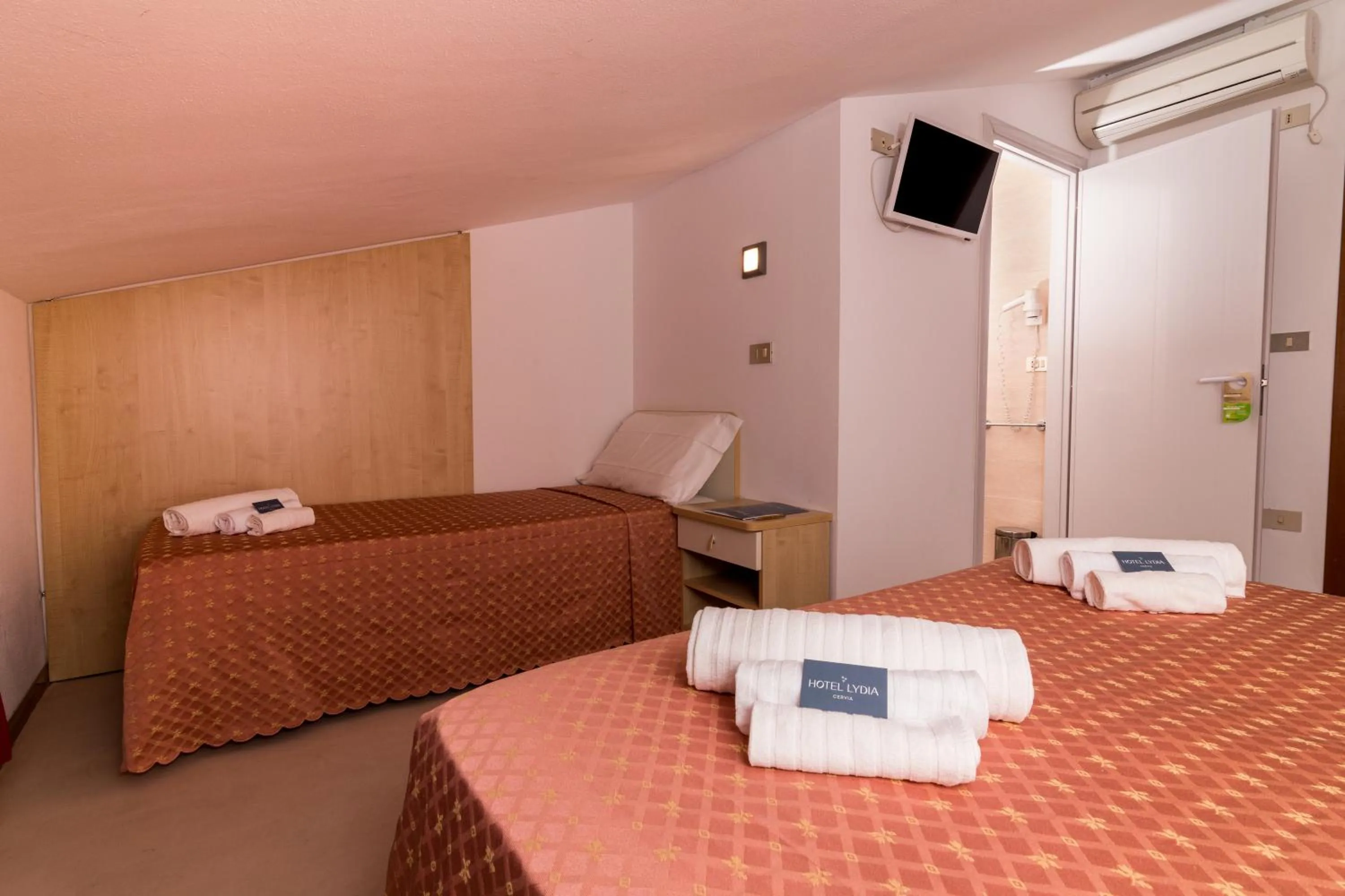 Bedroom, Bed in Hotel Lydia