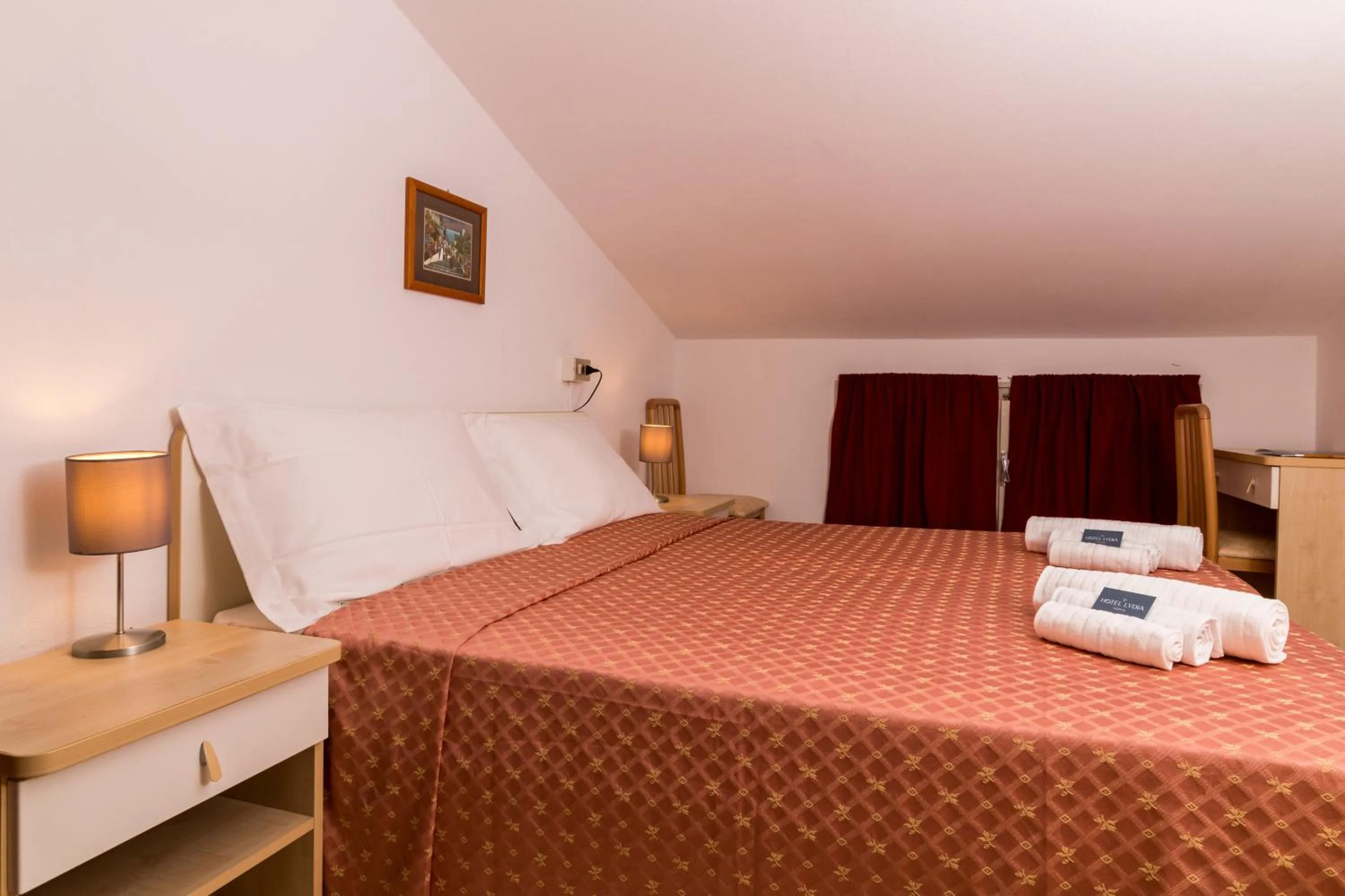 Bedroom, Bed in Hotel Lydia