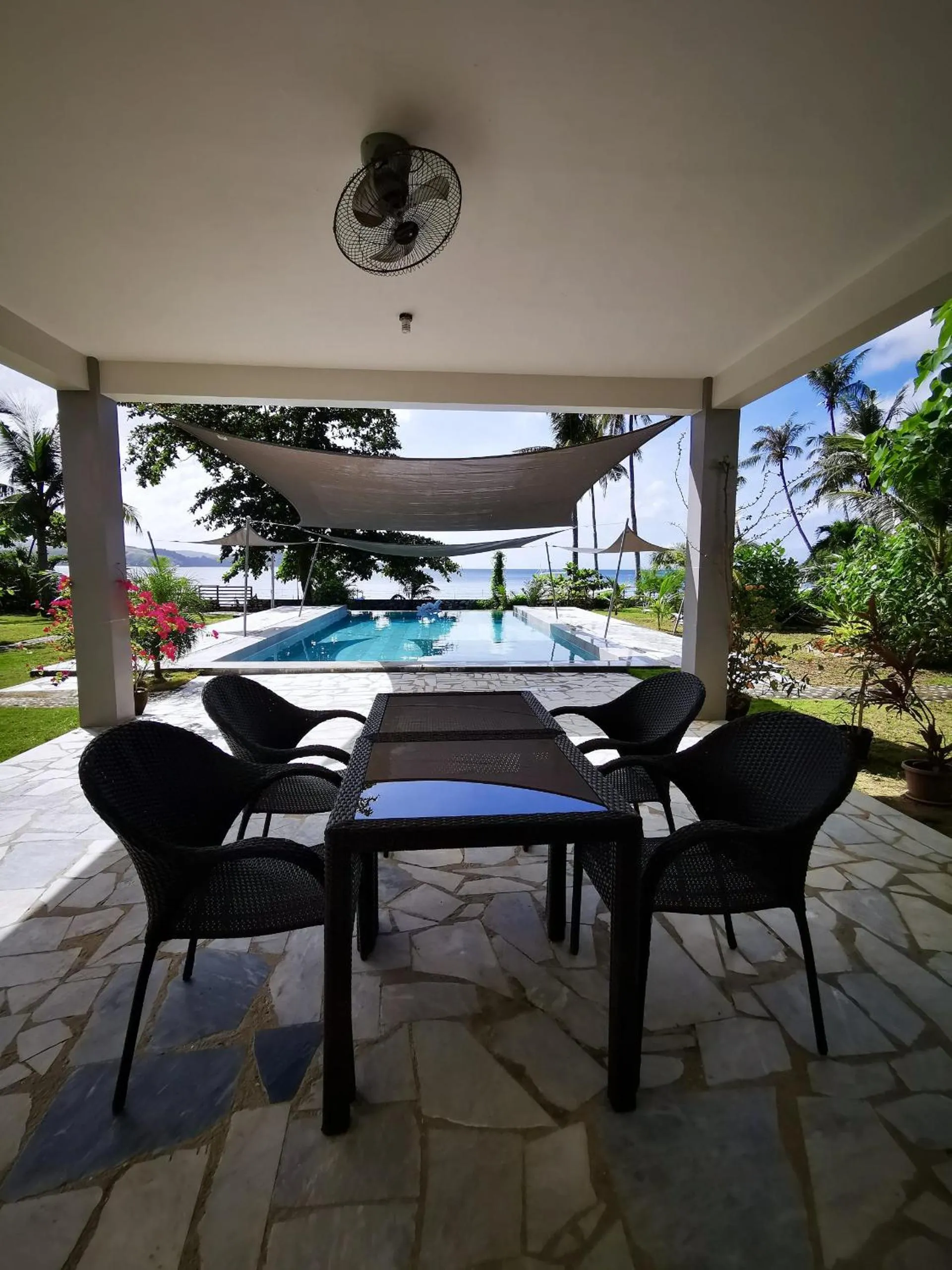 Swimming pool in Sunset Cove Beach & Dive Resort