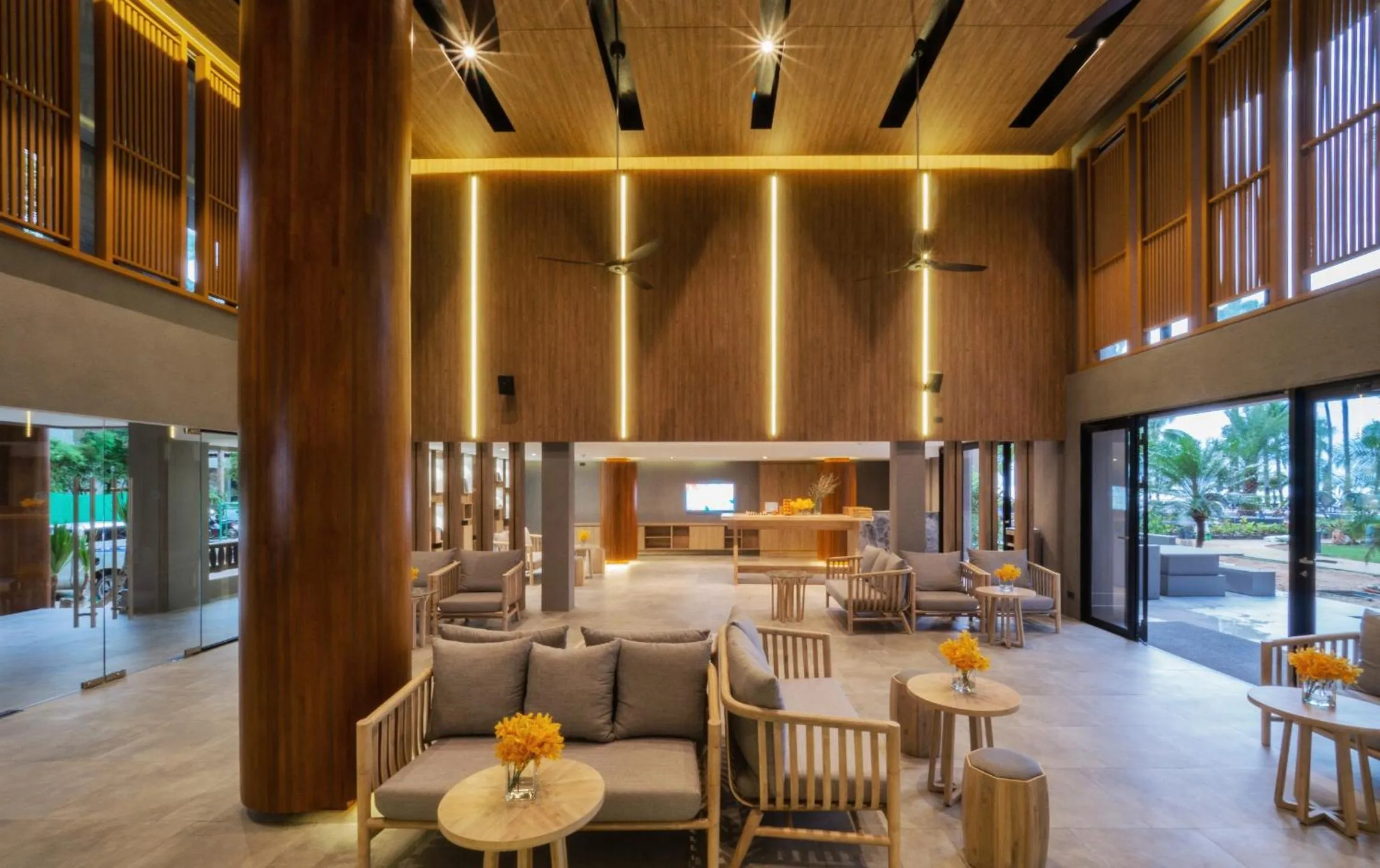 Lobby or reception in La Flora Khao Lak - SHA Extra Plus