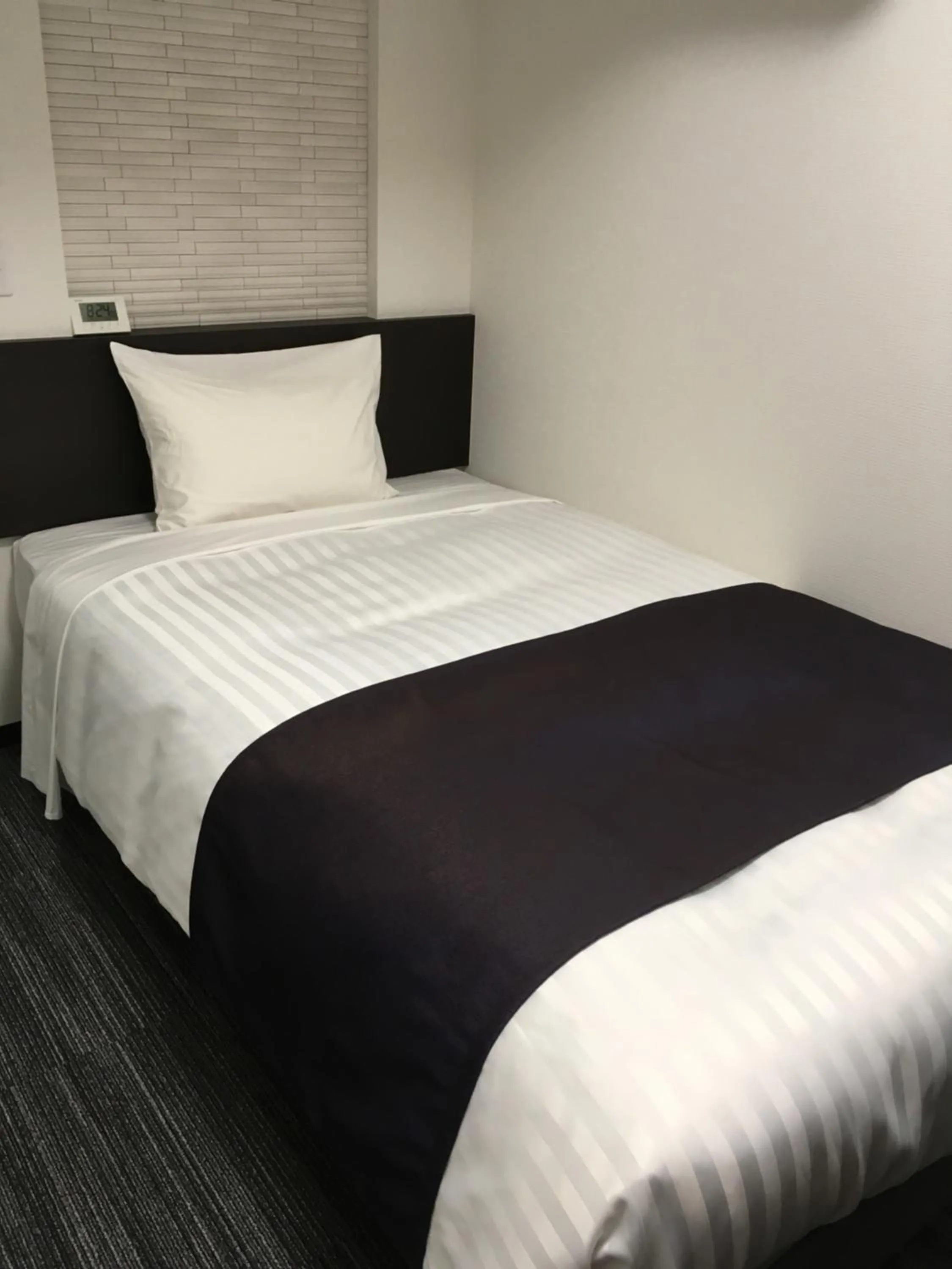 Bedroom, Bed in Shinbashi Urban Hotel