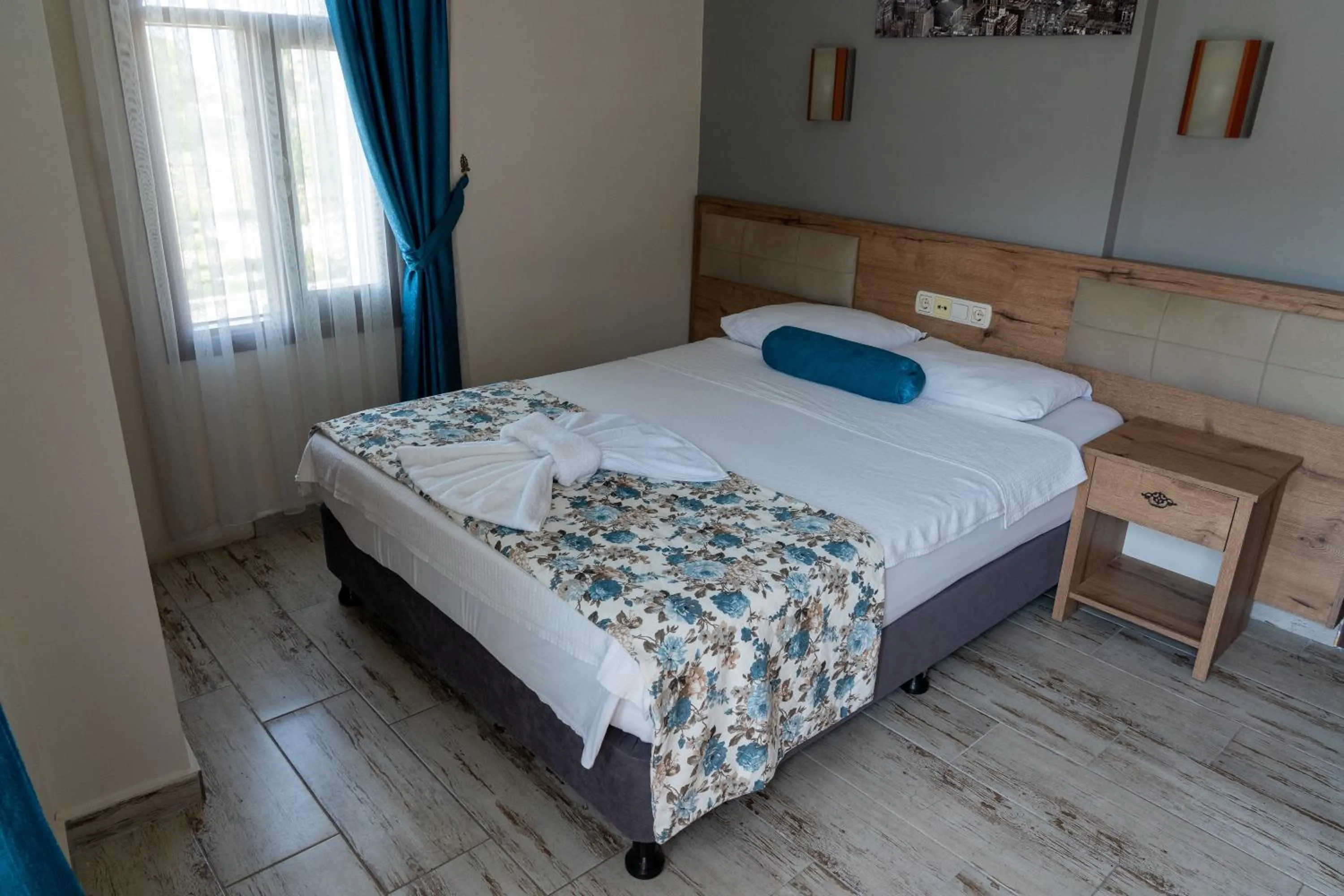 Photo of the whole room, Bed in Eroglu City Hotel