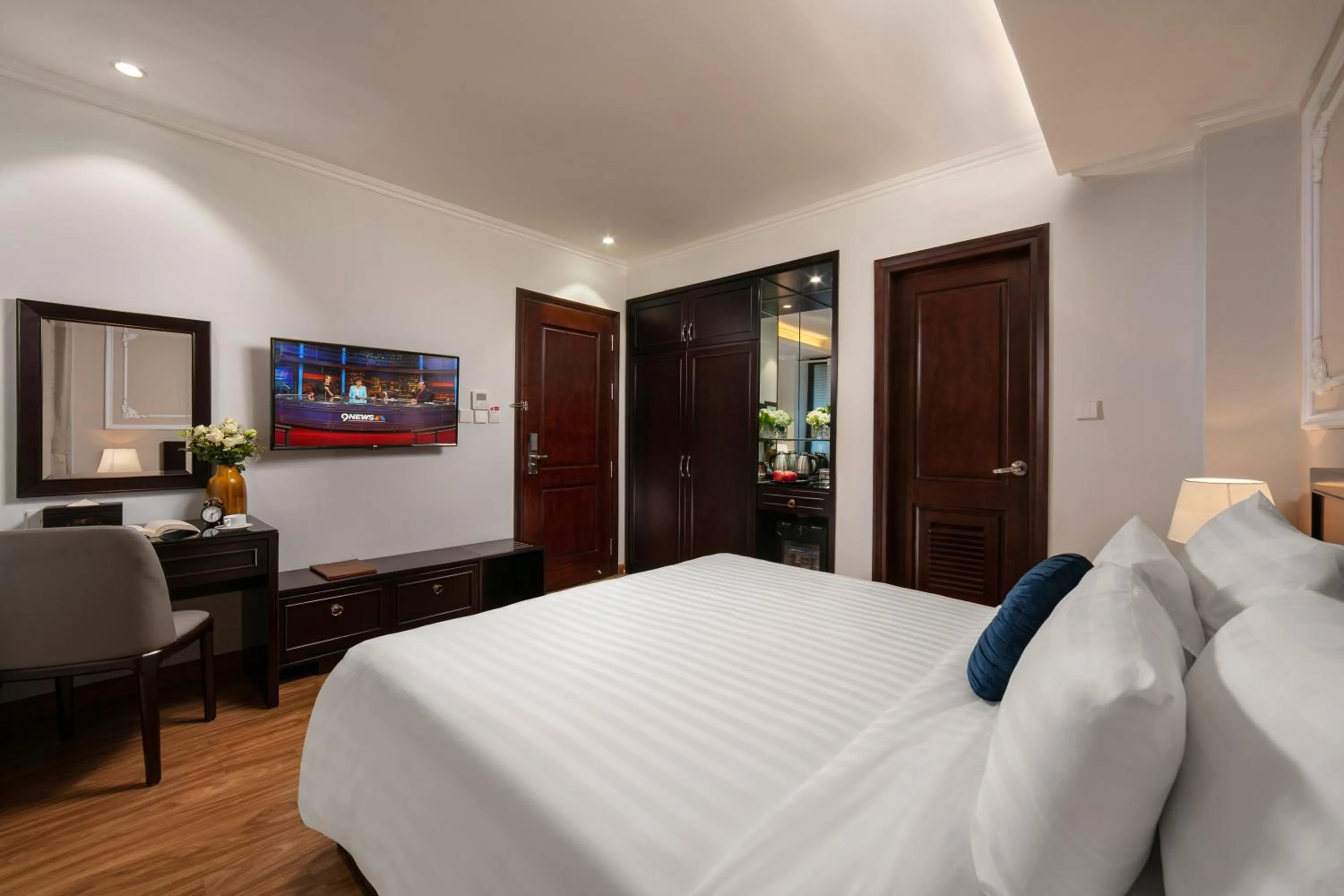 Bed in Hotel De La Seine