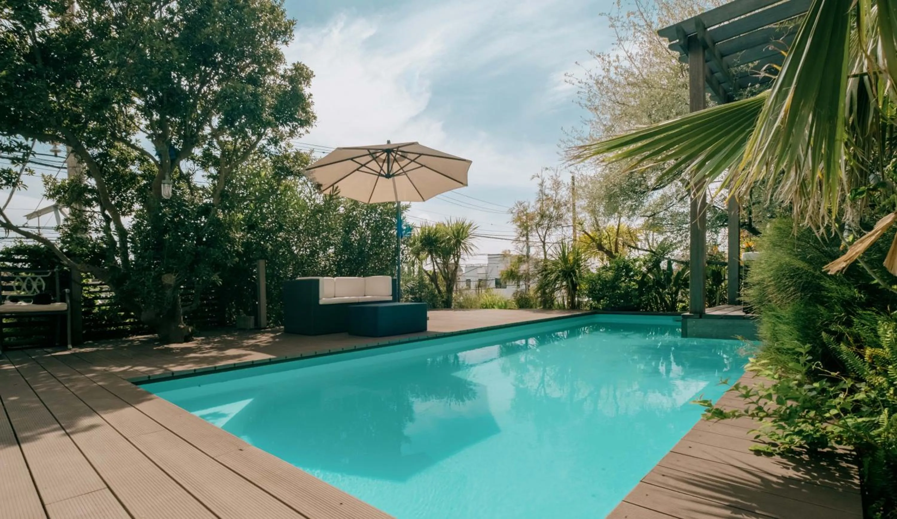 Spring in カサブランカプールハウス鎌倉 - Casablanca Pool House Kamakura Seaside Luxury Villa with Heated Pool & Sauna