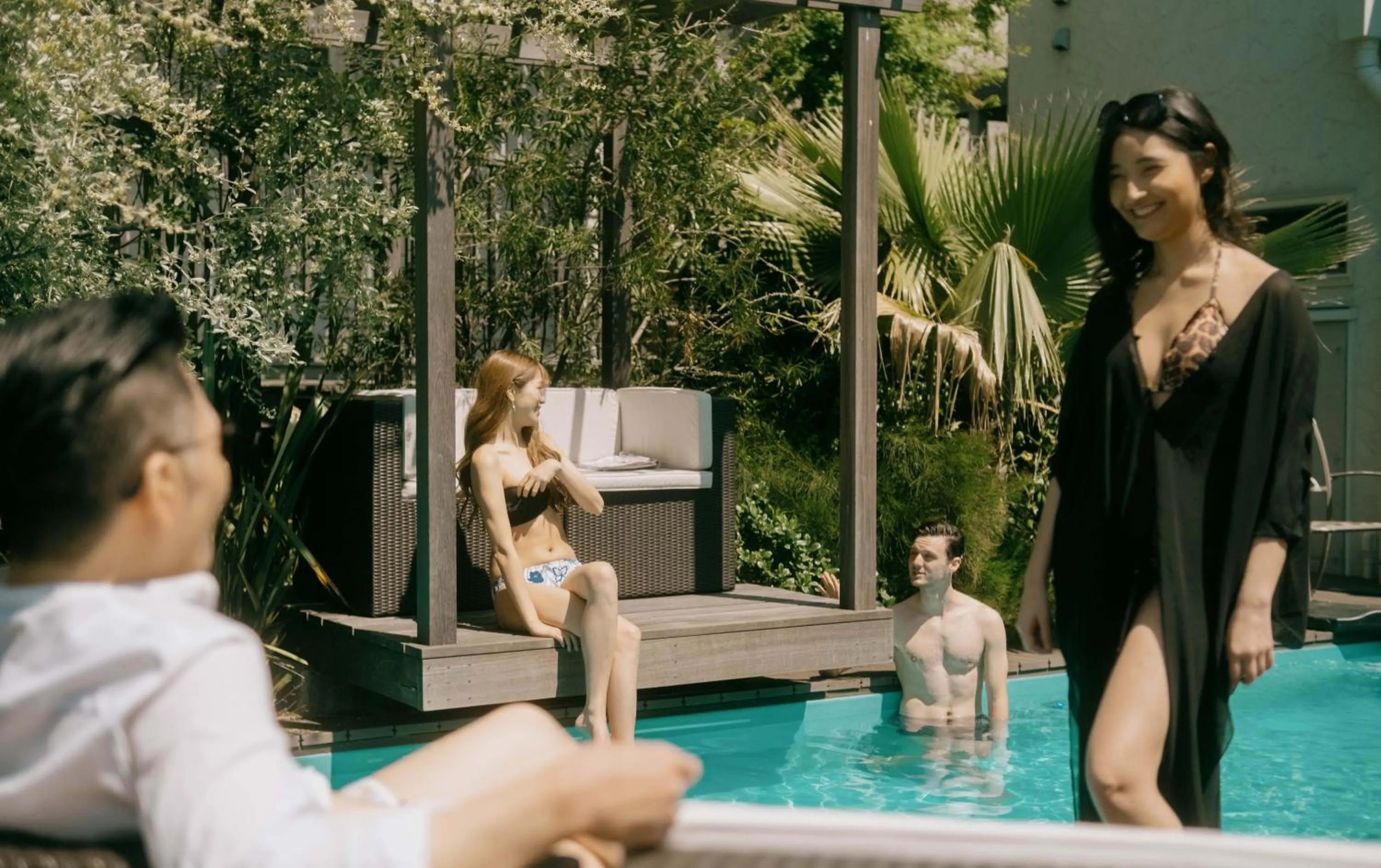 People in カサブランカプールハウス鎌倉 - Casablanca Pool House Kamakura Seaside Luxury Villa with Heated Pool & Sauna