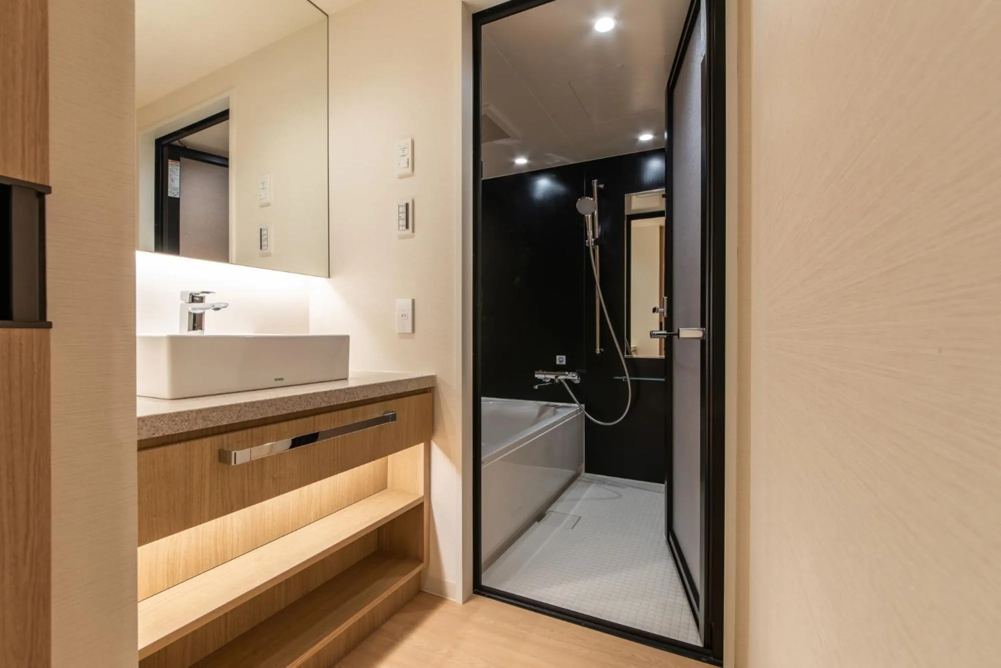 Shower in Hotel Vista Fukuoka Nakasu-Kawabata