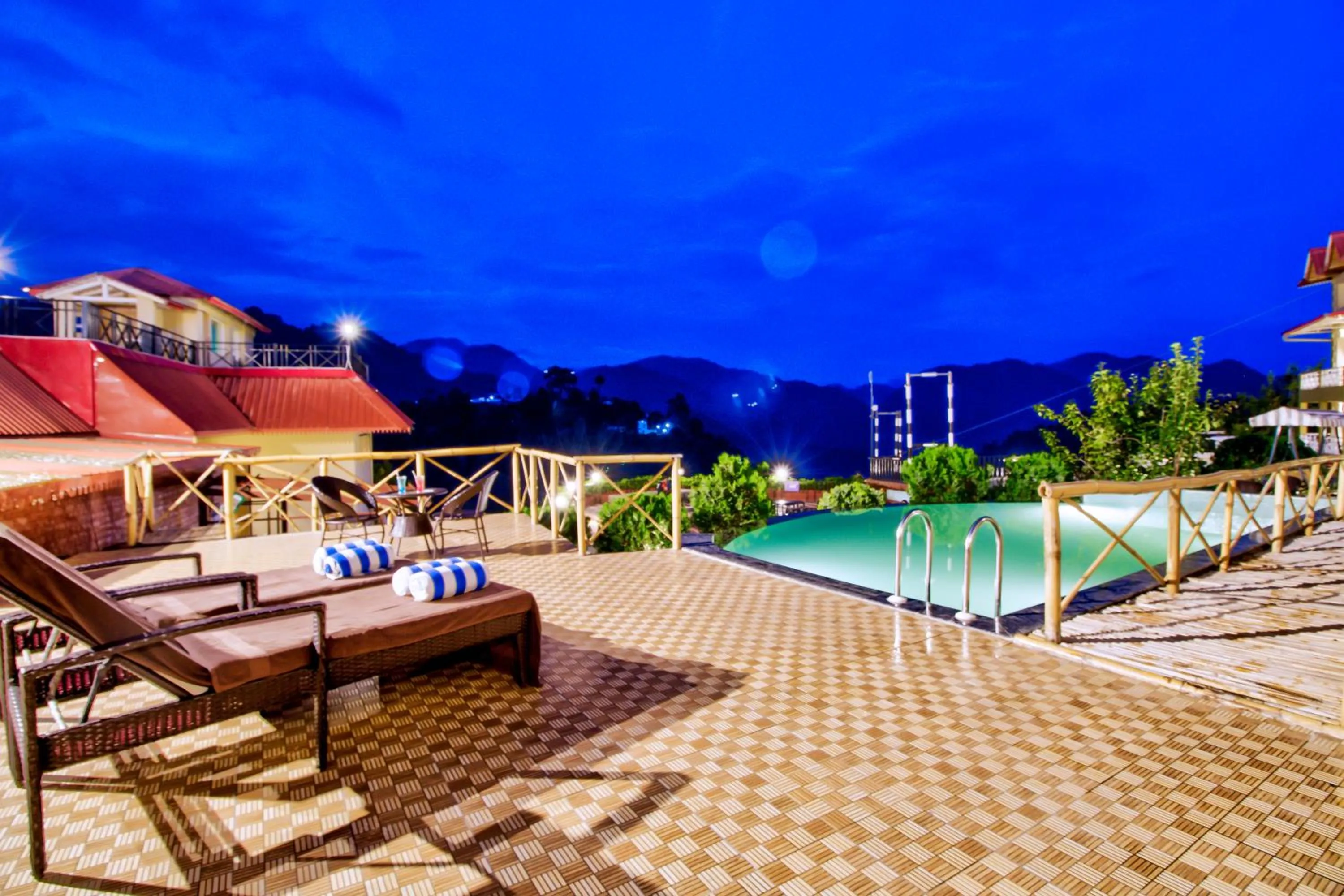 Swimming pool in Cygnett Resort Mountain Breeze