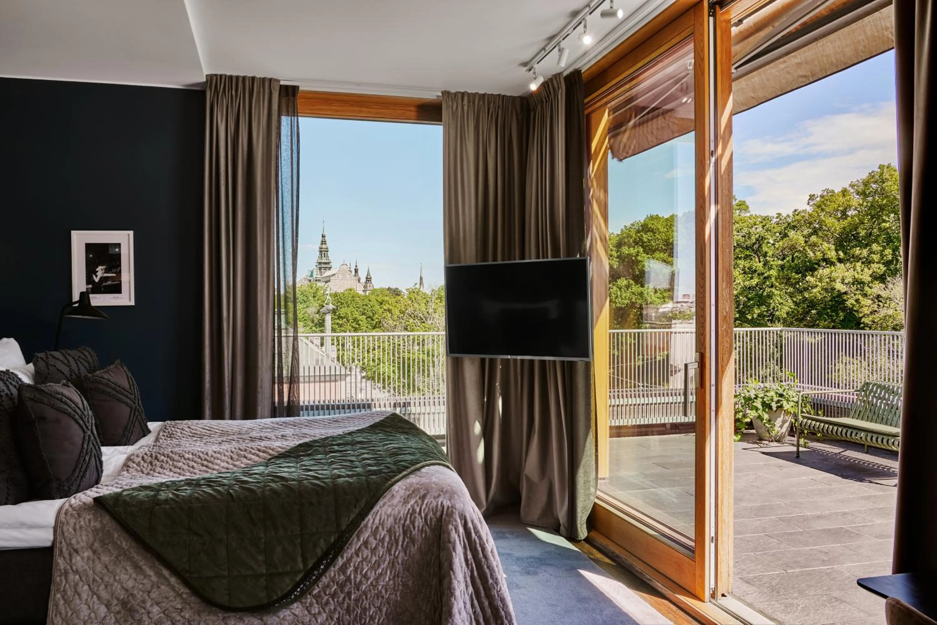 Balcony/Terrace, Bed in Pop House Hotel