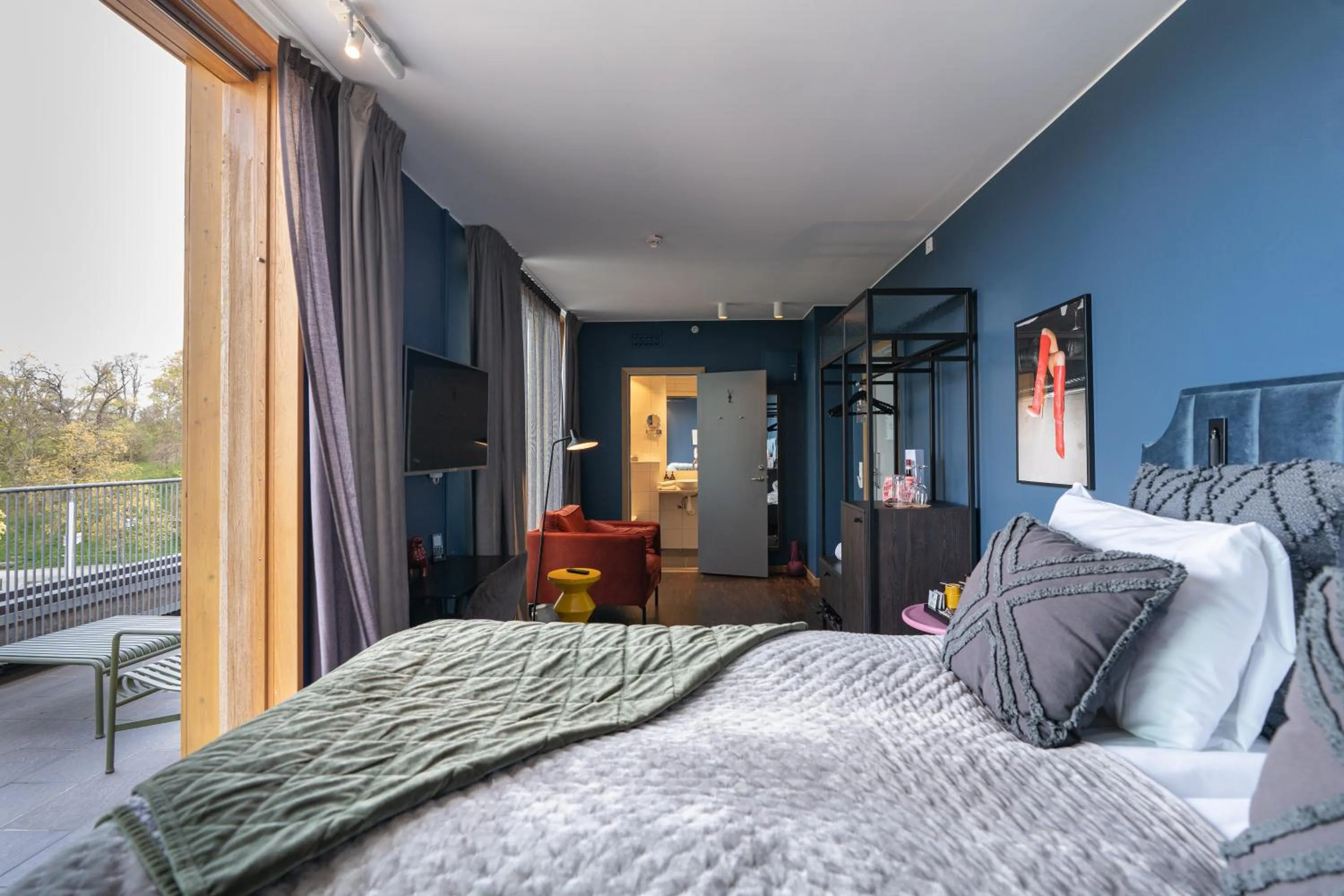 Balcony/Terrace, Bed in Backstage Hotel Stockholm