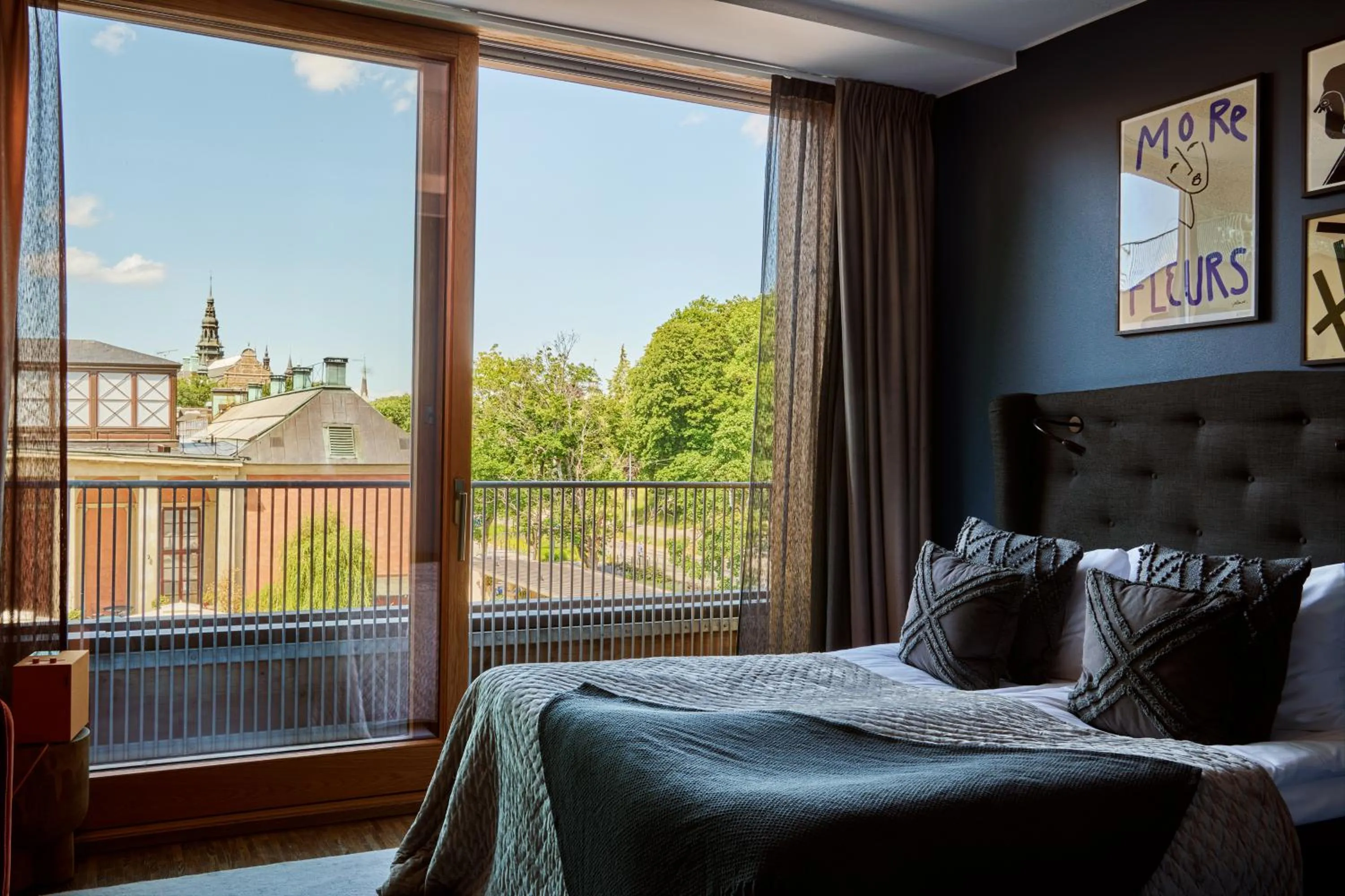 Balcony/Terrace, Bed in Pop House Hotel