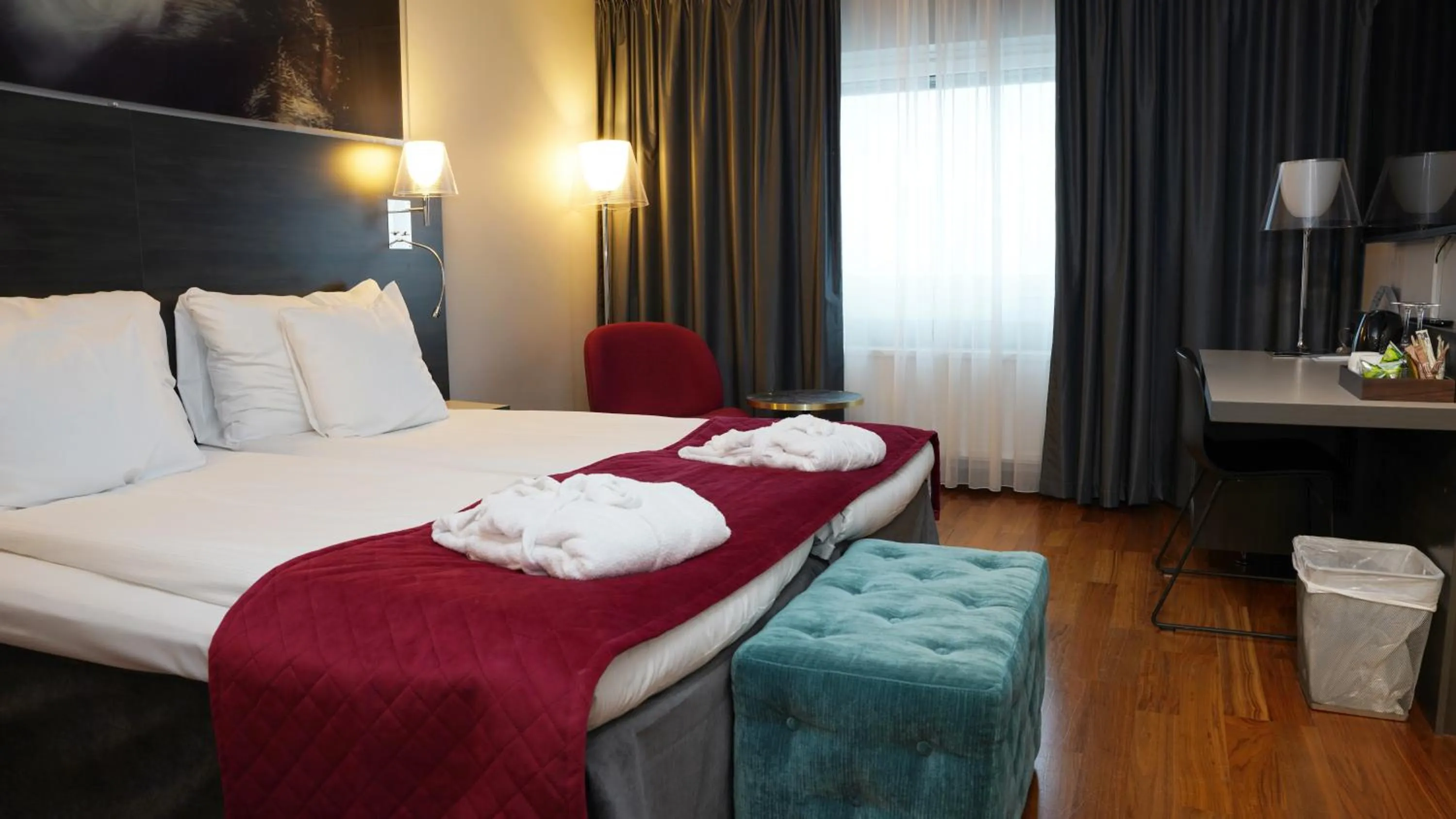 Property building, Bed in Quality Hotel Sundsvall