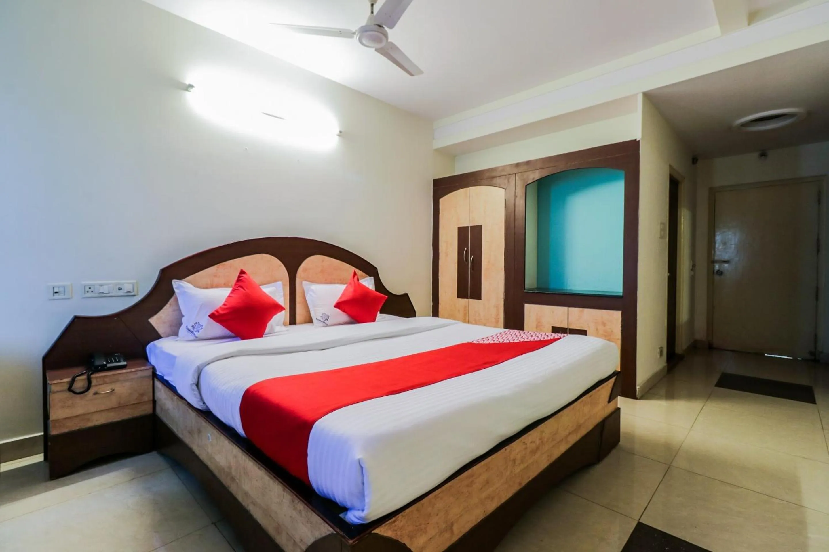 Bedroom, Bed in Hotel O Parnasala Princely