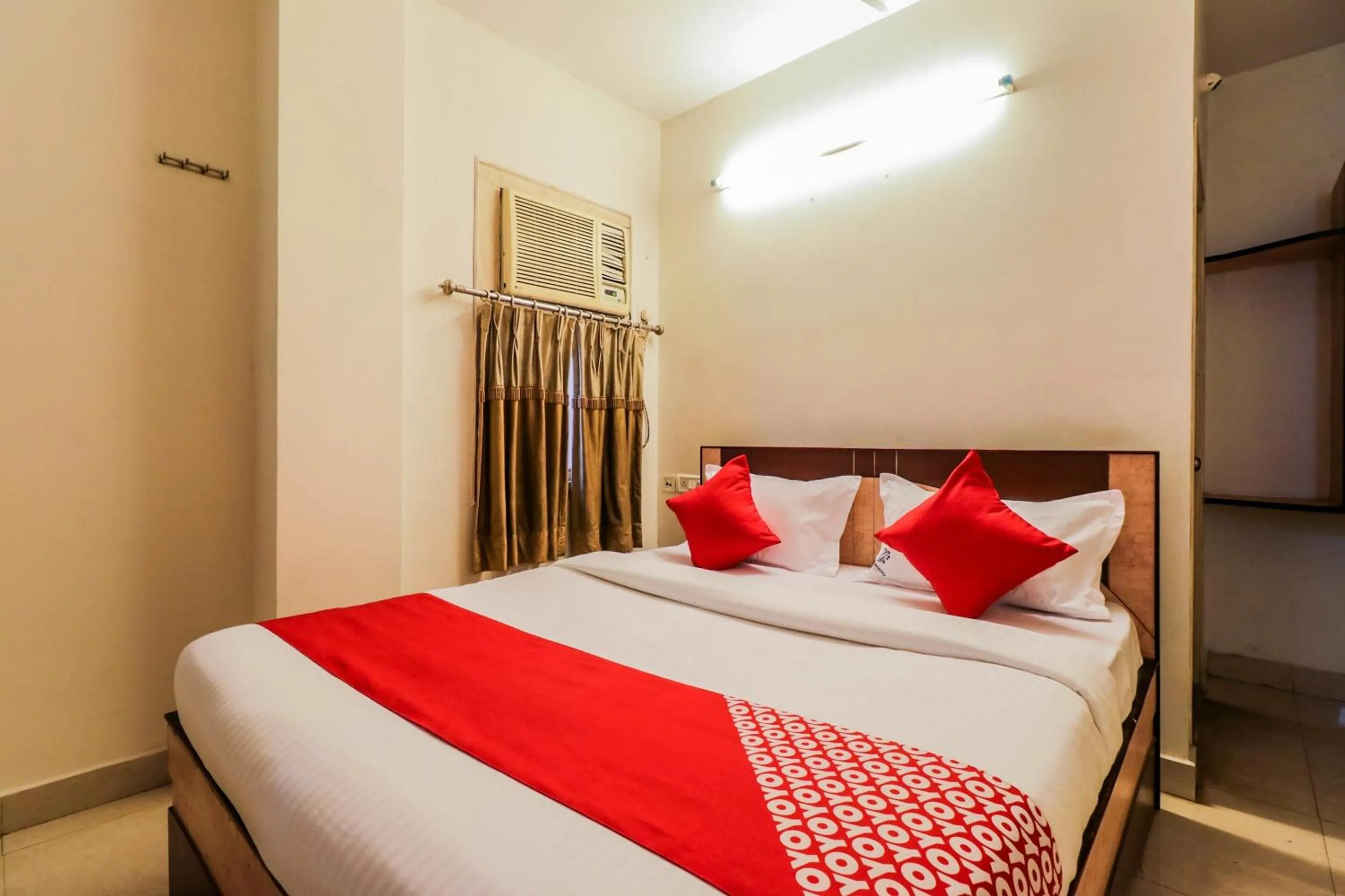 Bedroom, Bed in Hotel O Parnasala Princely