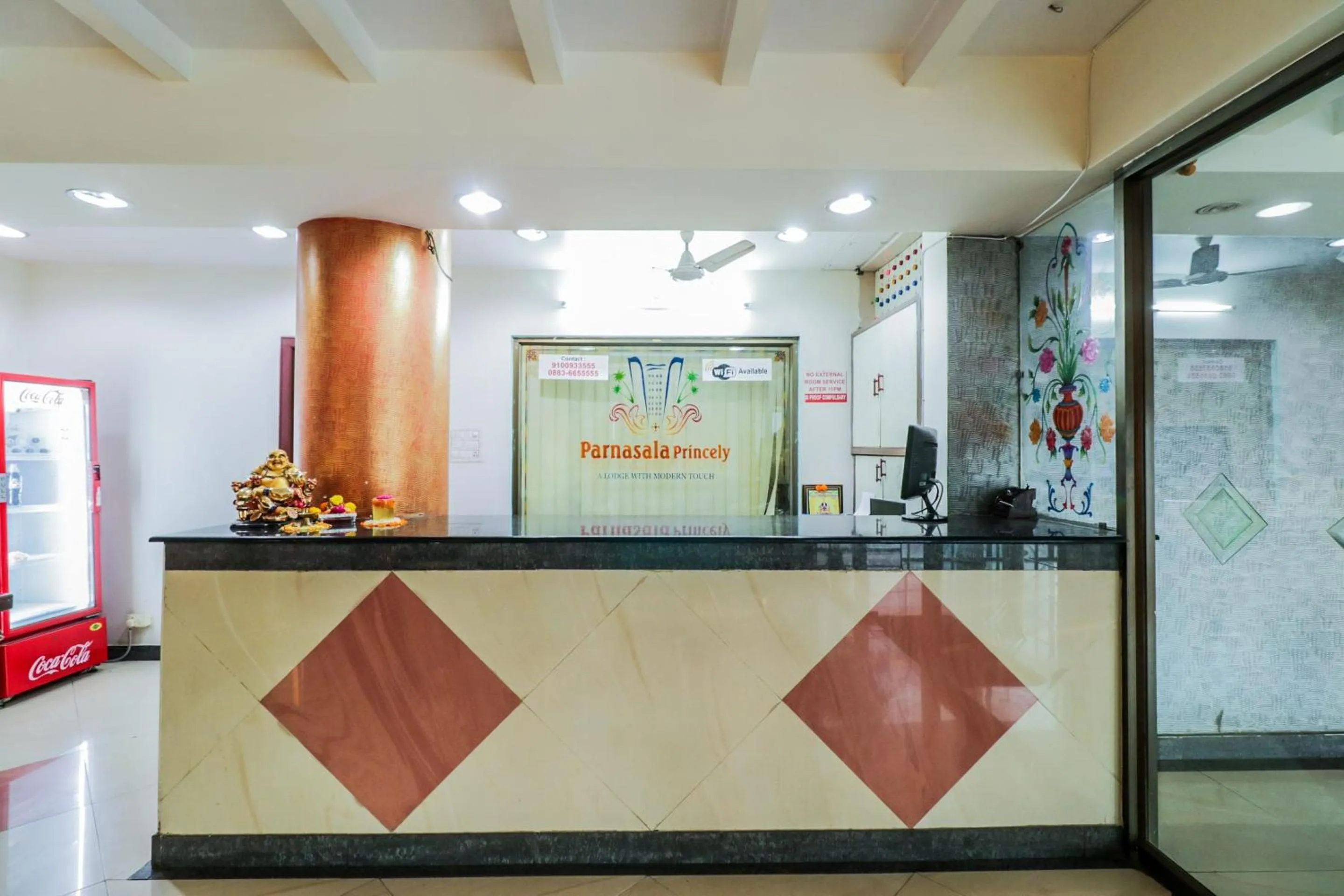 Lobby or reception in Hotel O Parnasala Princely