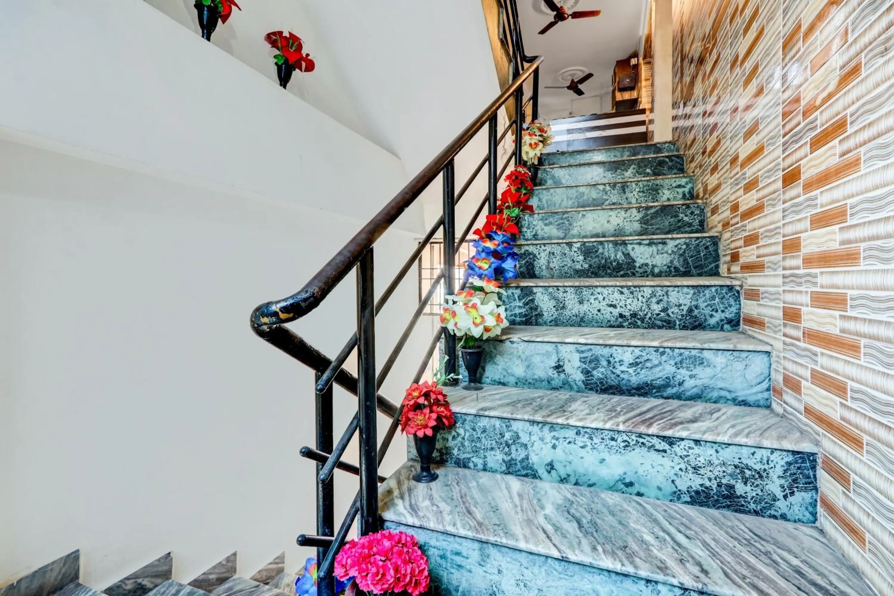 Lobby or reception in Super Hotel O Adarsh Nagar Near Kavya Hospital