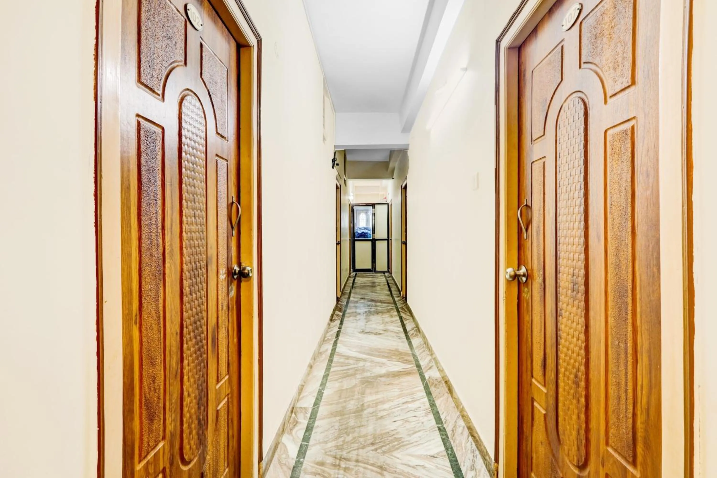 Lobby or reception in Super Hotel O Adarsh Nagar Near Kavya Hospital