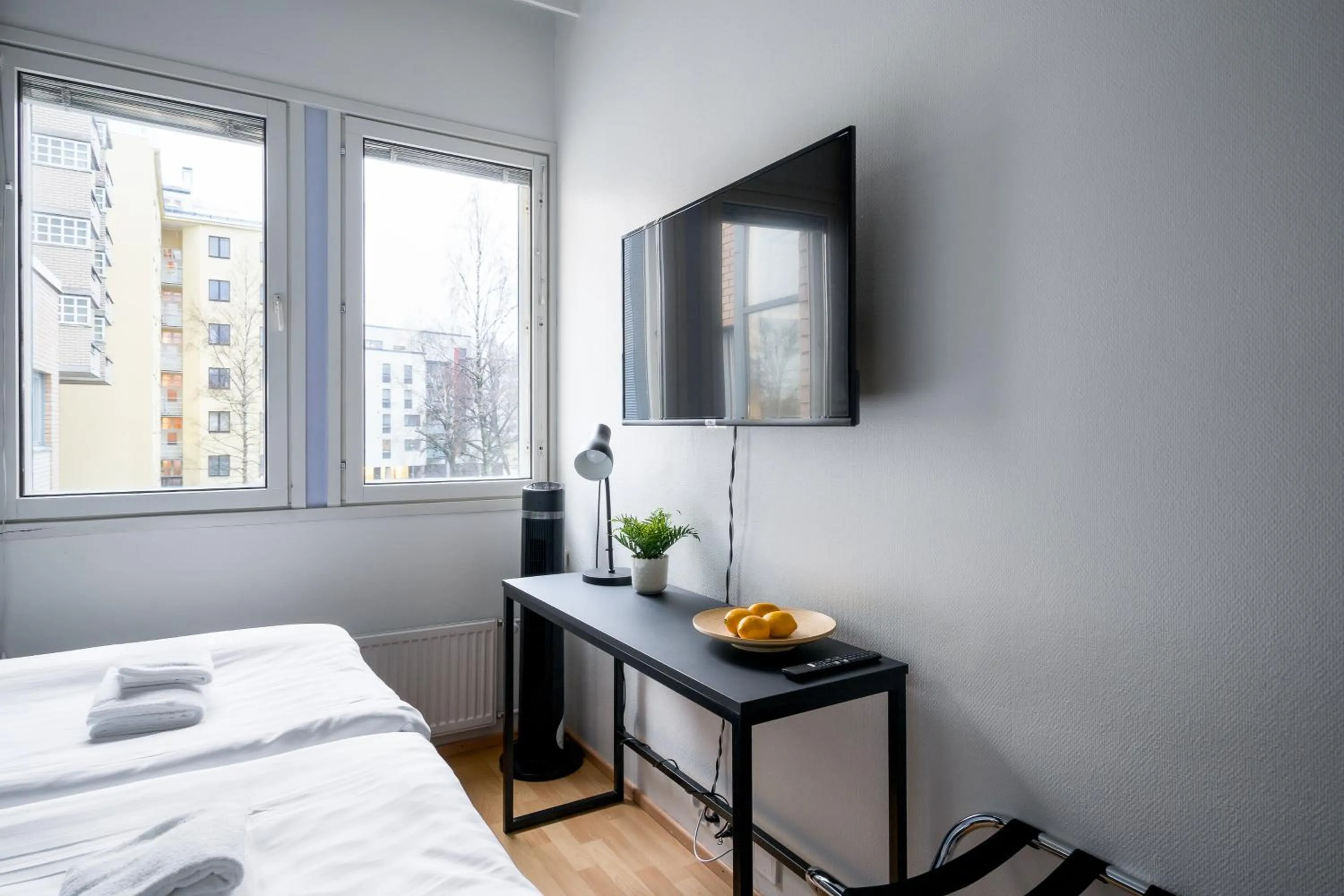 TV and multimedia, Bed in Hiisi Hotel Lohja