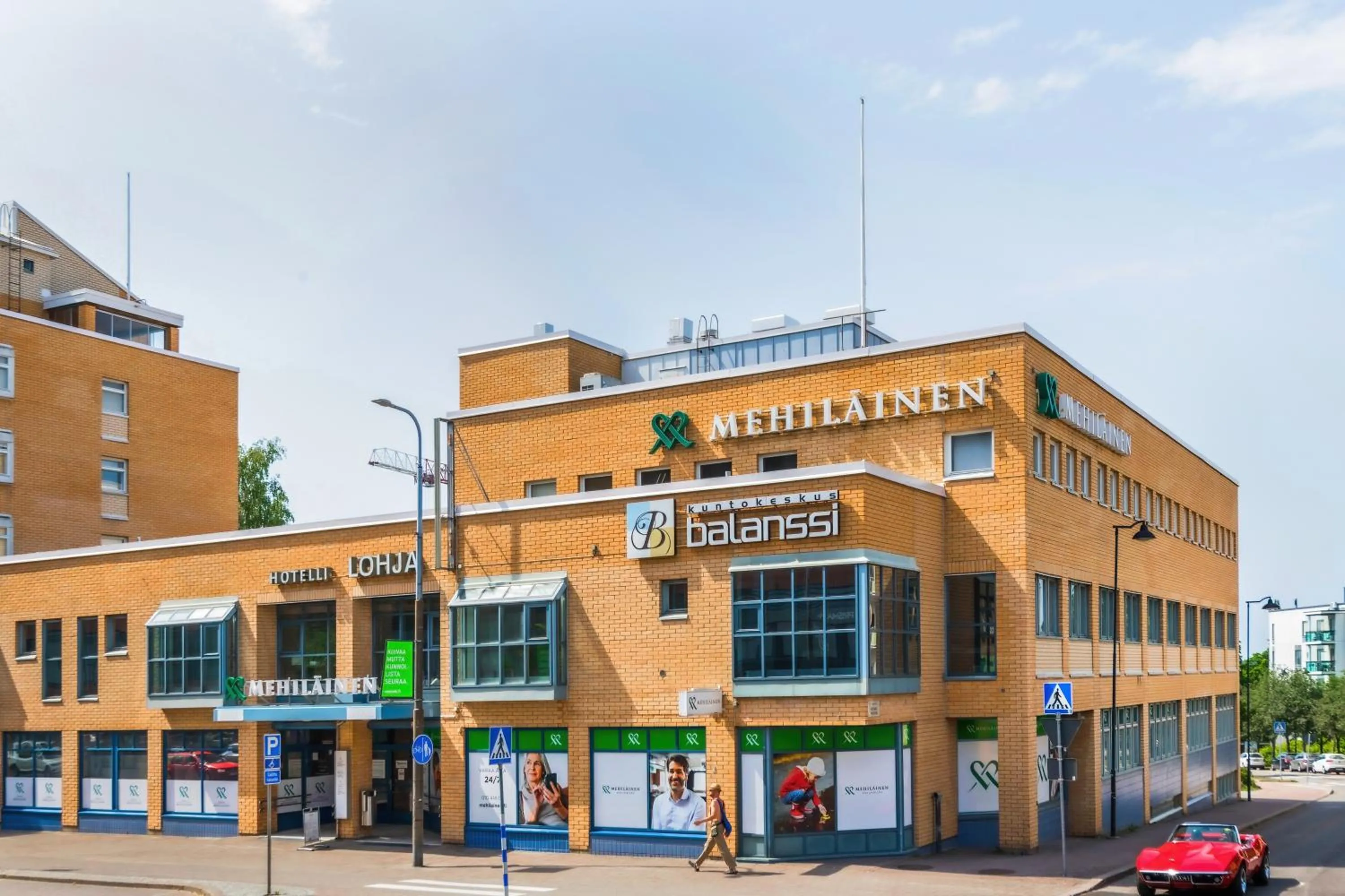 Facade/entrance in Hiisi Hotel Lohja