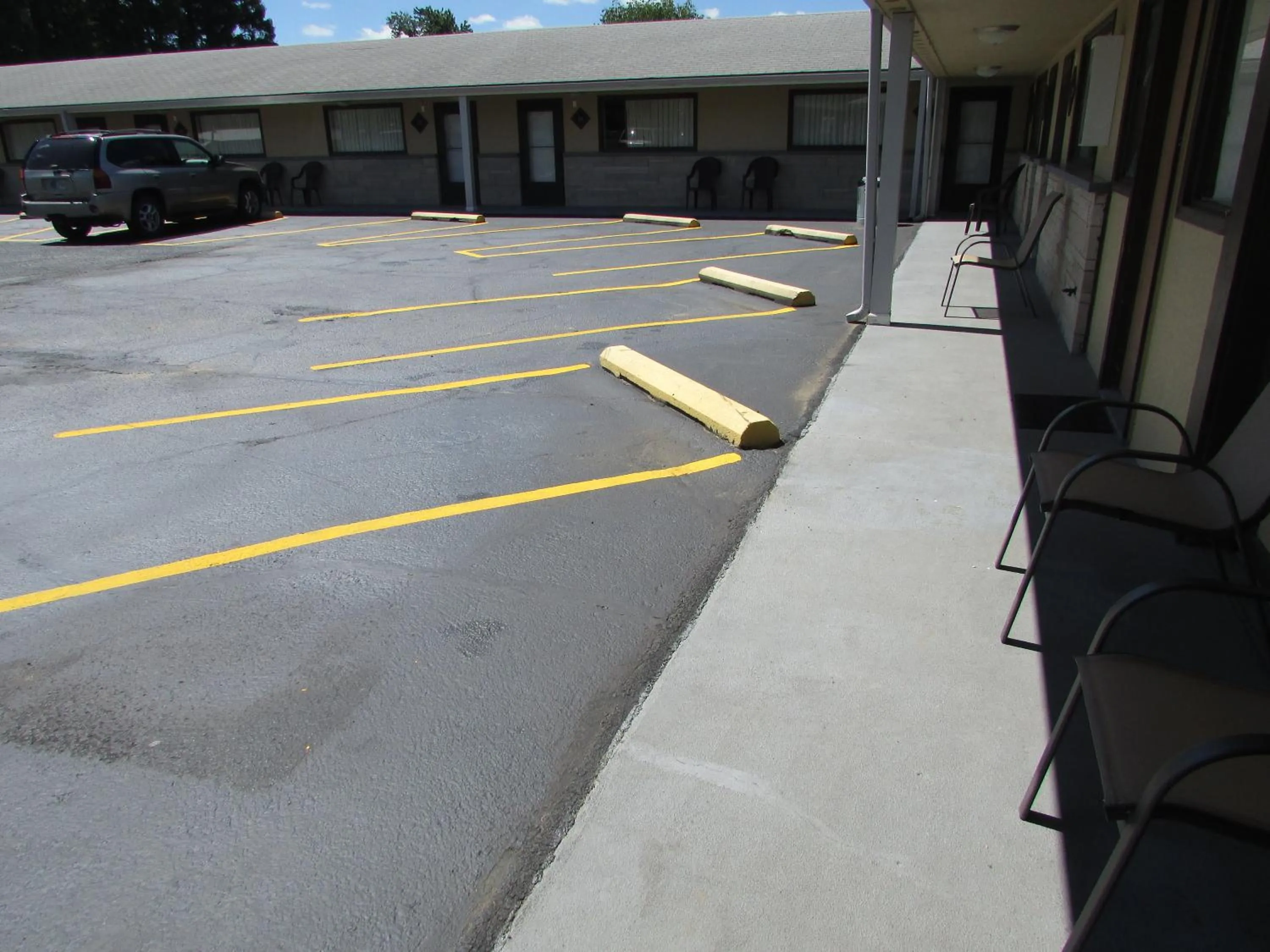 Property building in Gas Lite Motel Lawrenceville