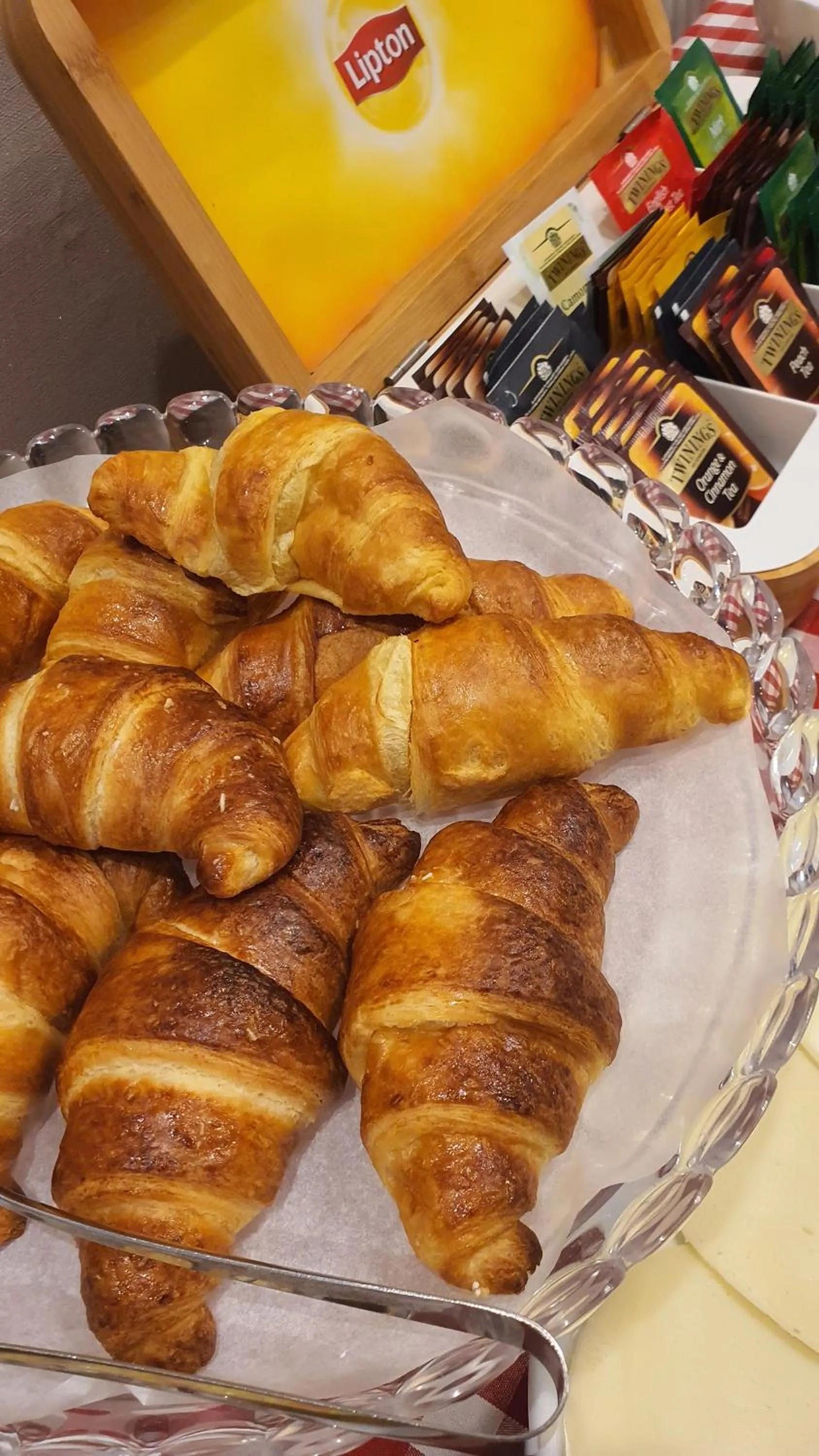 Food and drinks in Hotel Laguna Residence