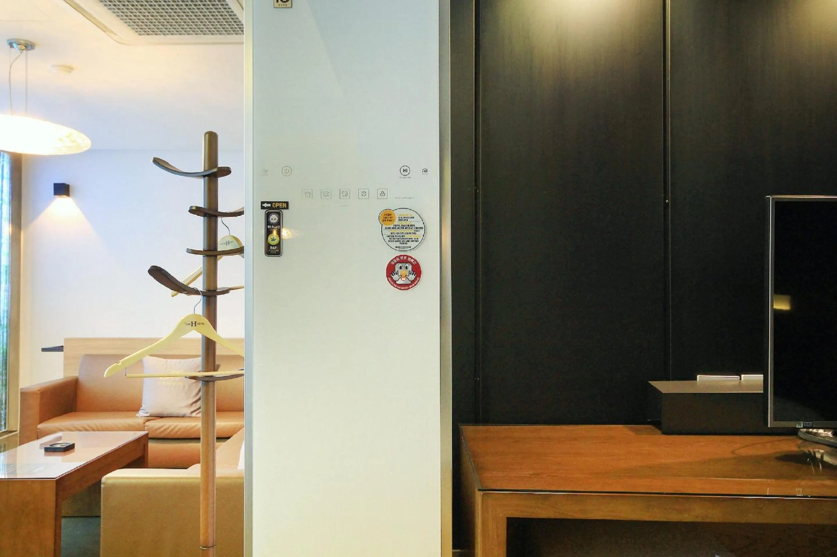 Area and facilities in H Drive Hotel