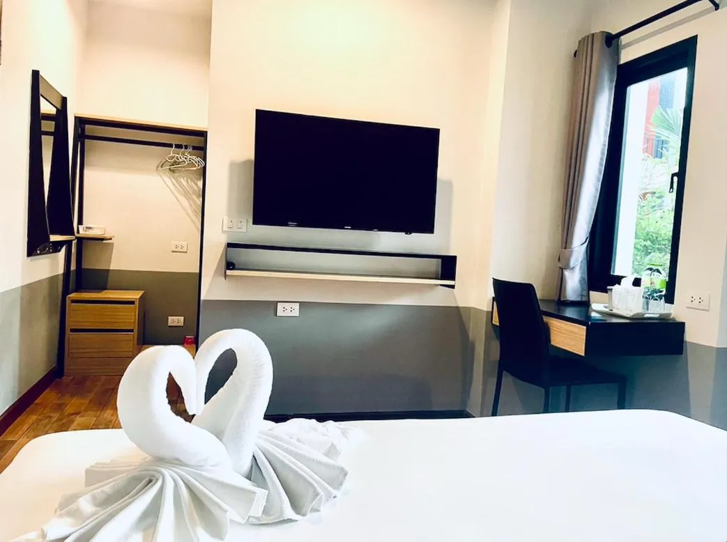 Bed in PP GRAND KAMALA HOTEL-SHA Extra Plus