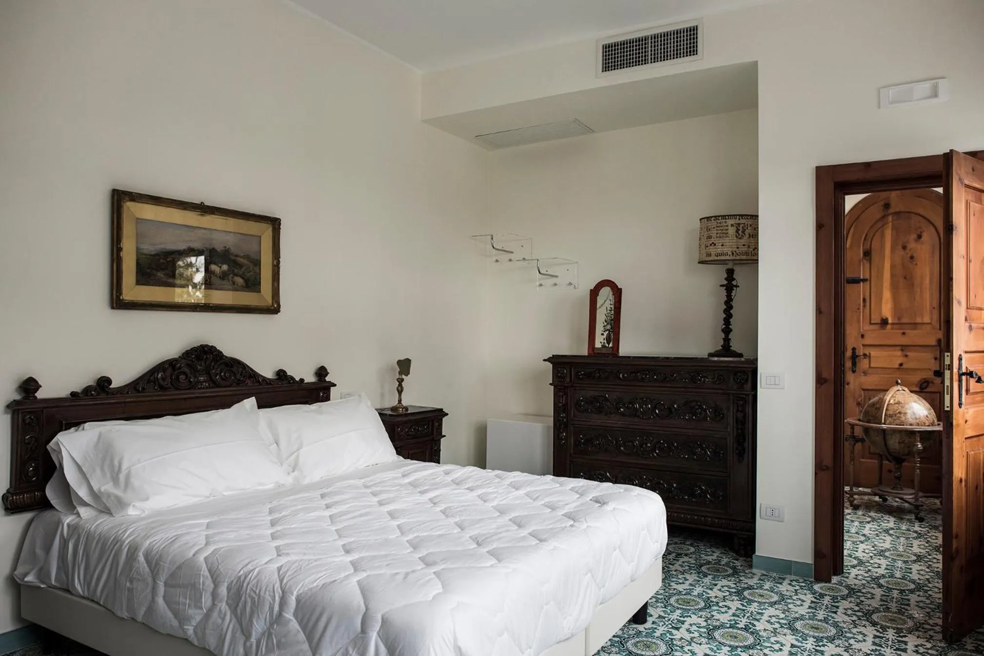 Bed in Villa delle Querce Resort