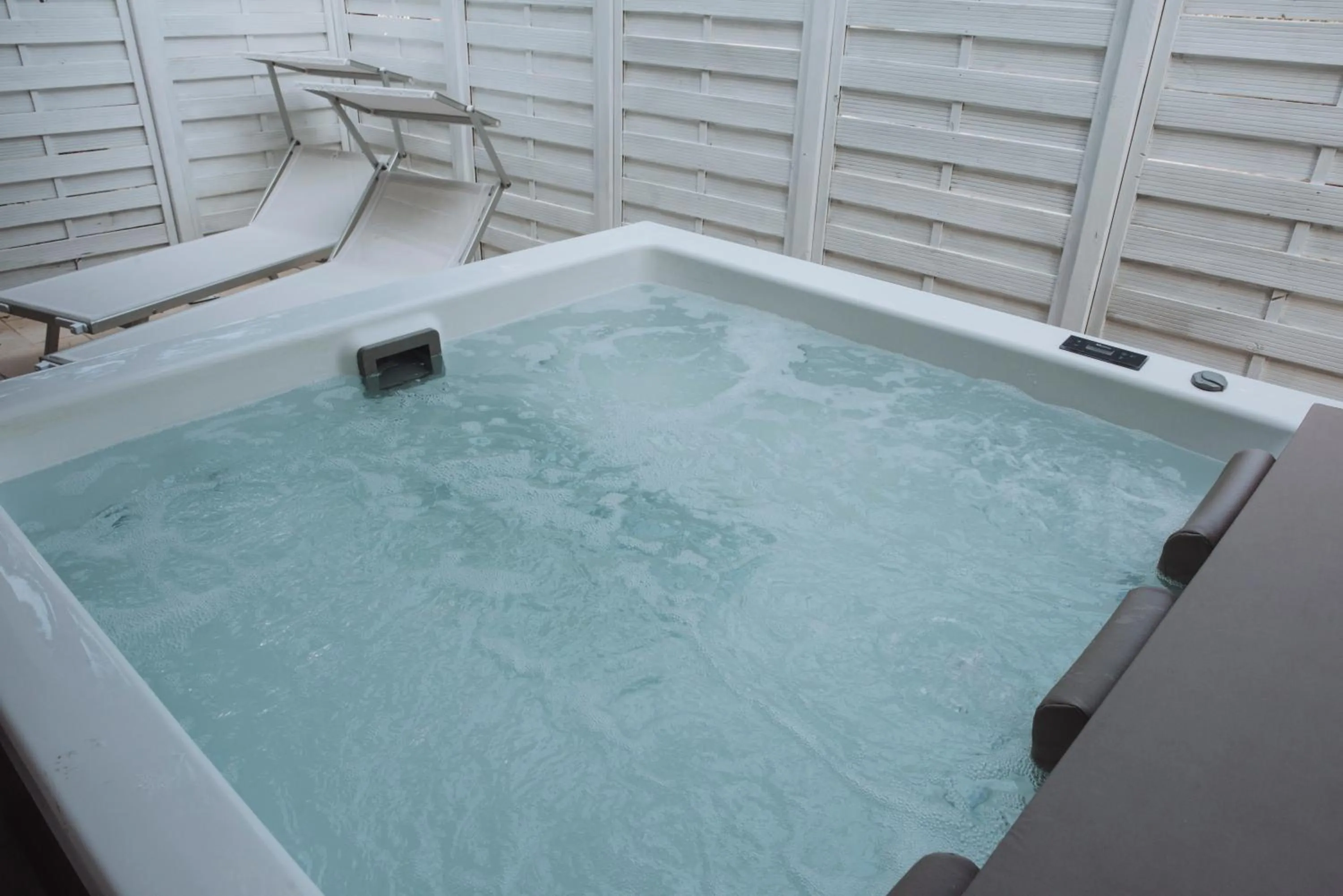 Hot Tub in Villa delle Querce Resort