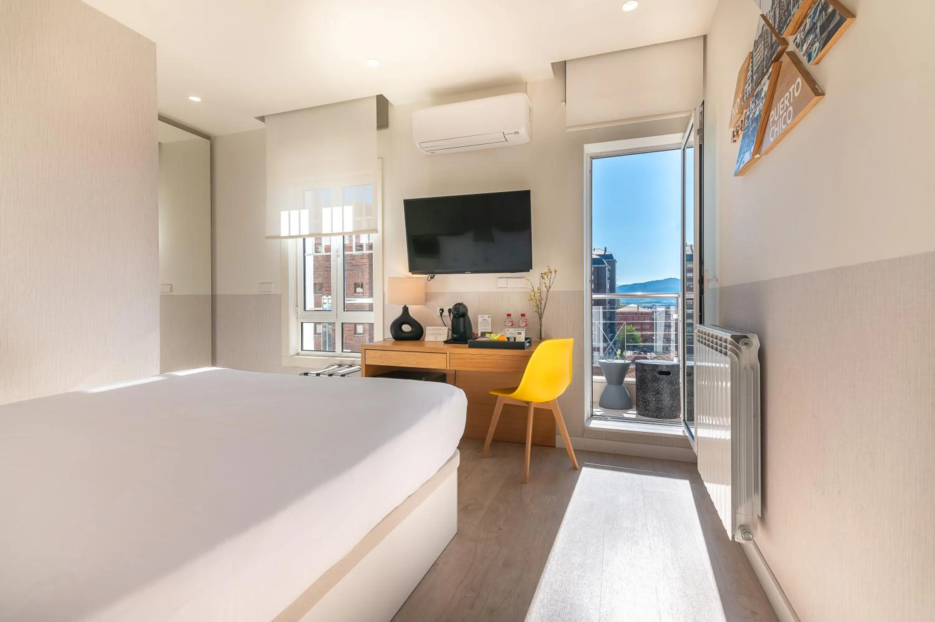 Bedroom, Bed in Sercotel El Balcón de la Bahía Suites