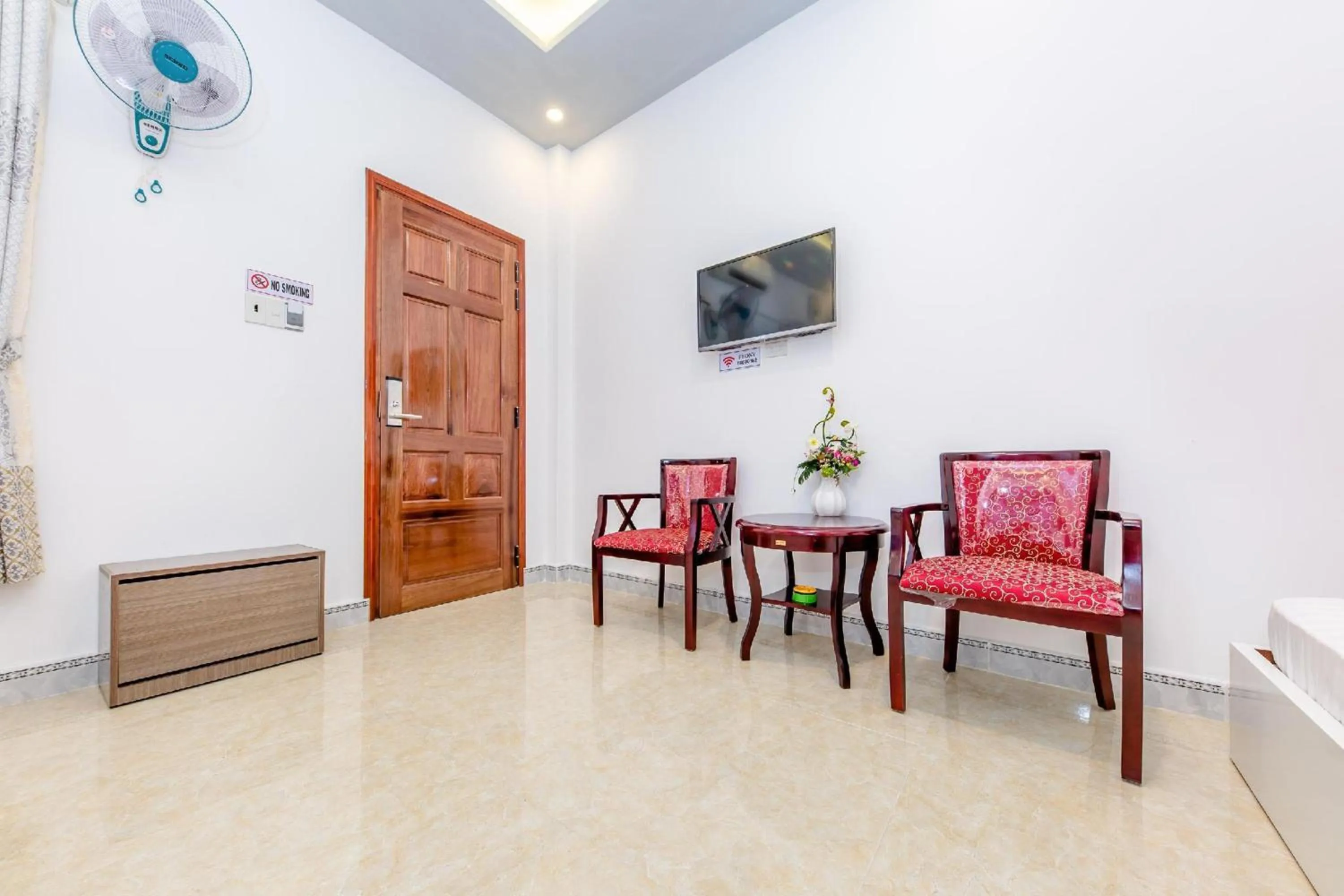 Bedroom in Super OYO 598 Peony Hotel