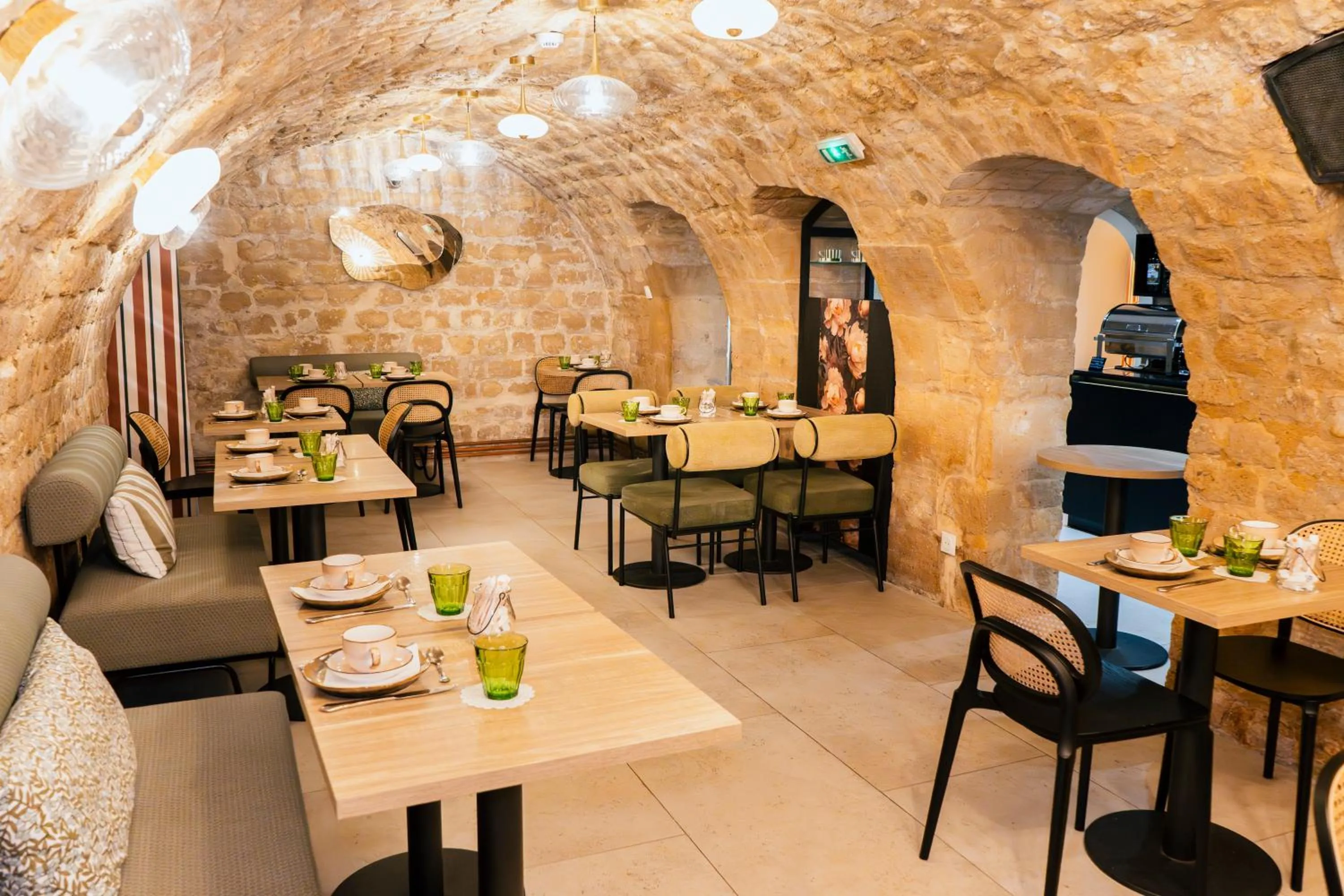 Breakfast in Moris Grands Boulevards