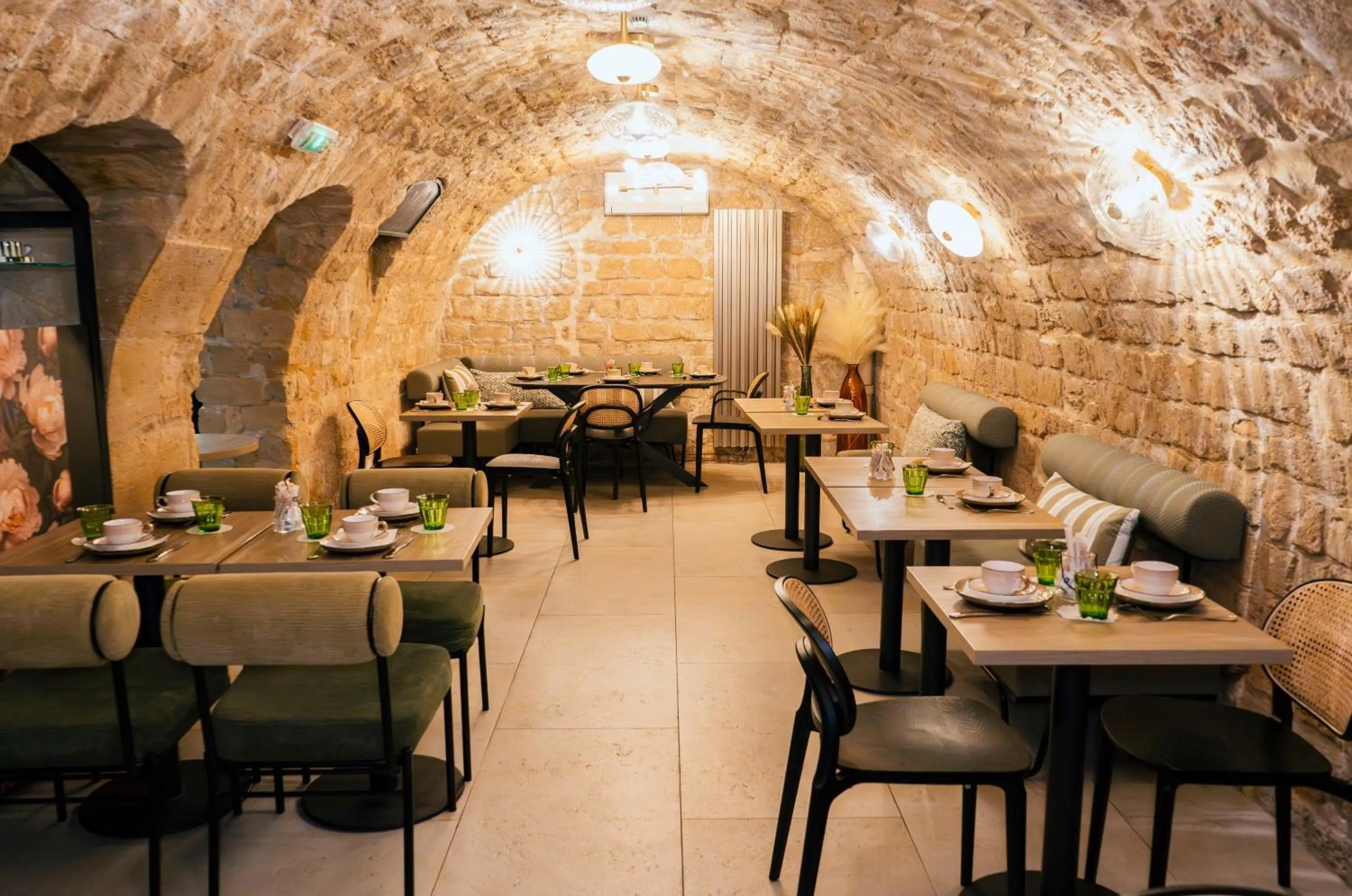 Breakfast in Moris Grands Boulevards