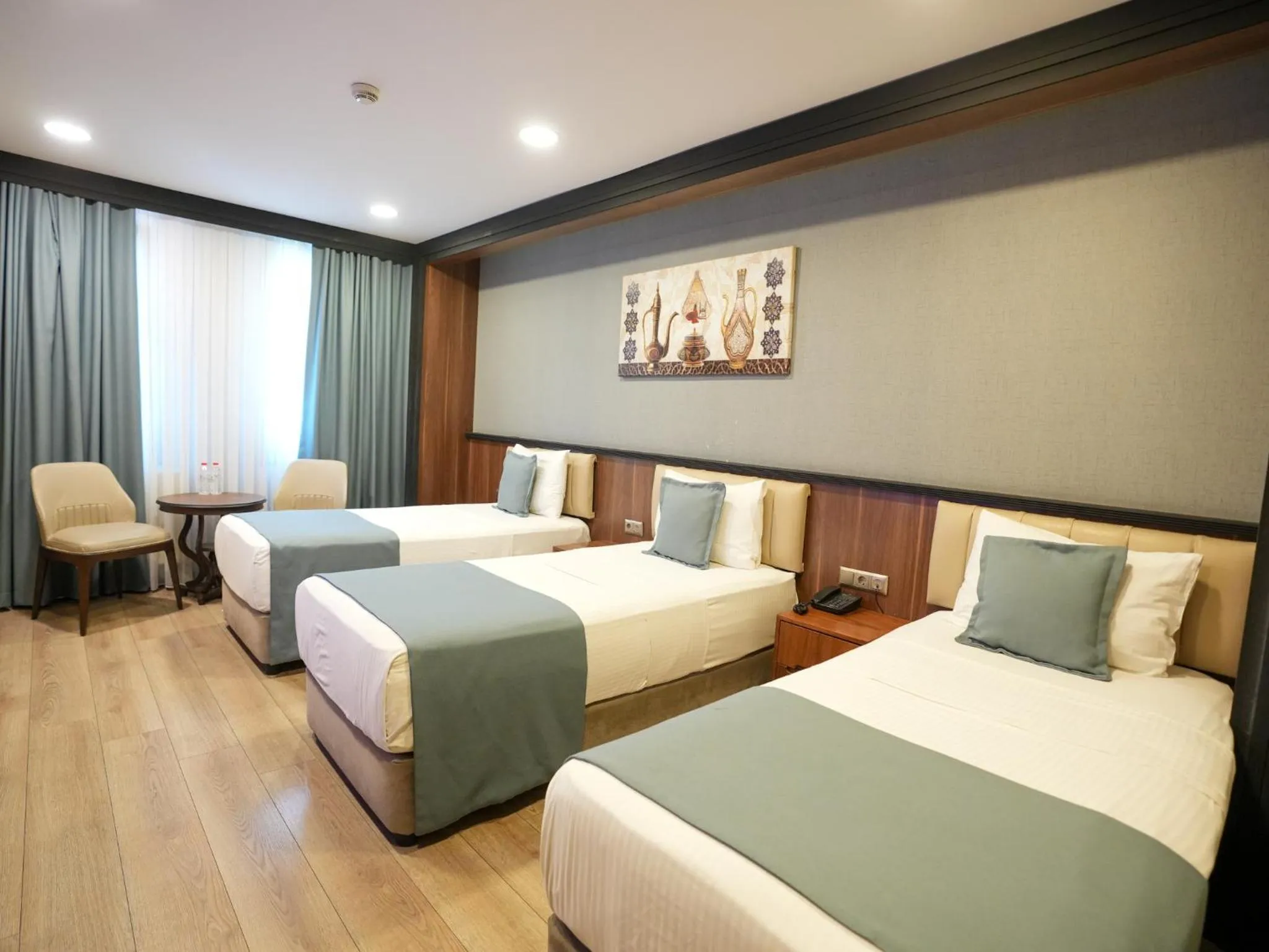 Bed in Valens Hotel Downtown