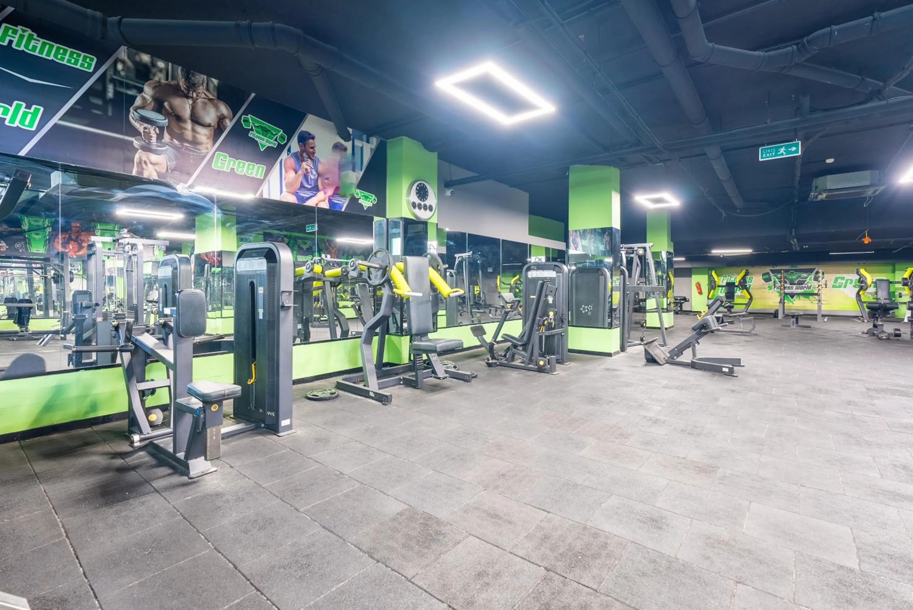 Fitness centre/facilities in Valens Hotel Downtown